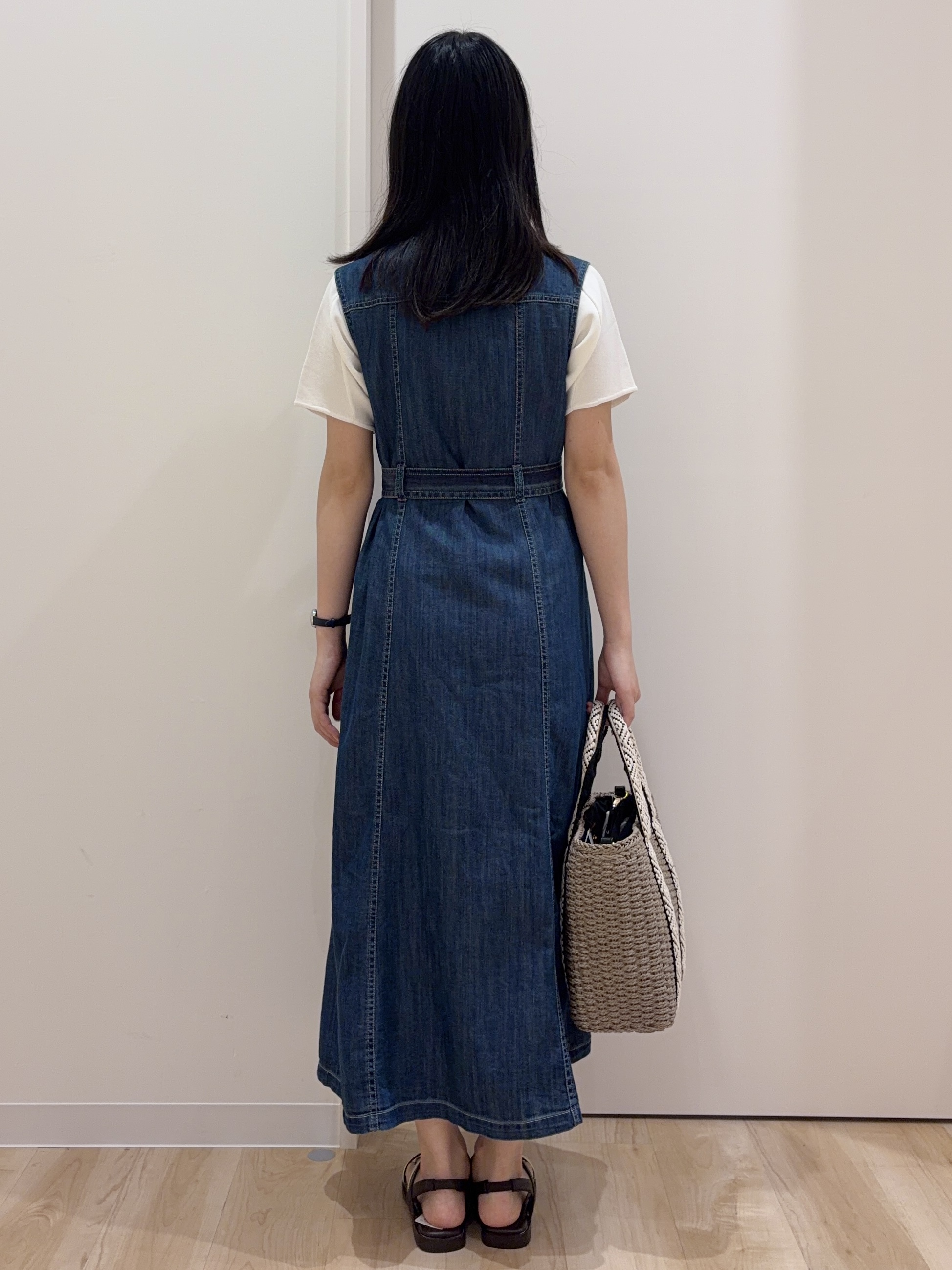 ayaneさんの「grove｜【シリーズ累計36万枚！名品ニット】やわらかドライタッチ ドルマンニット」を使ったコーディネート