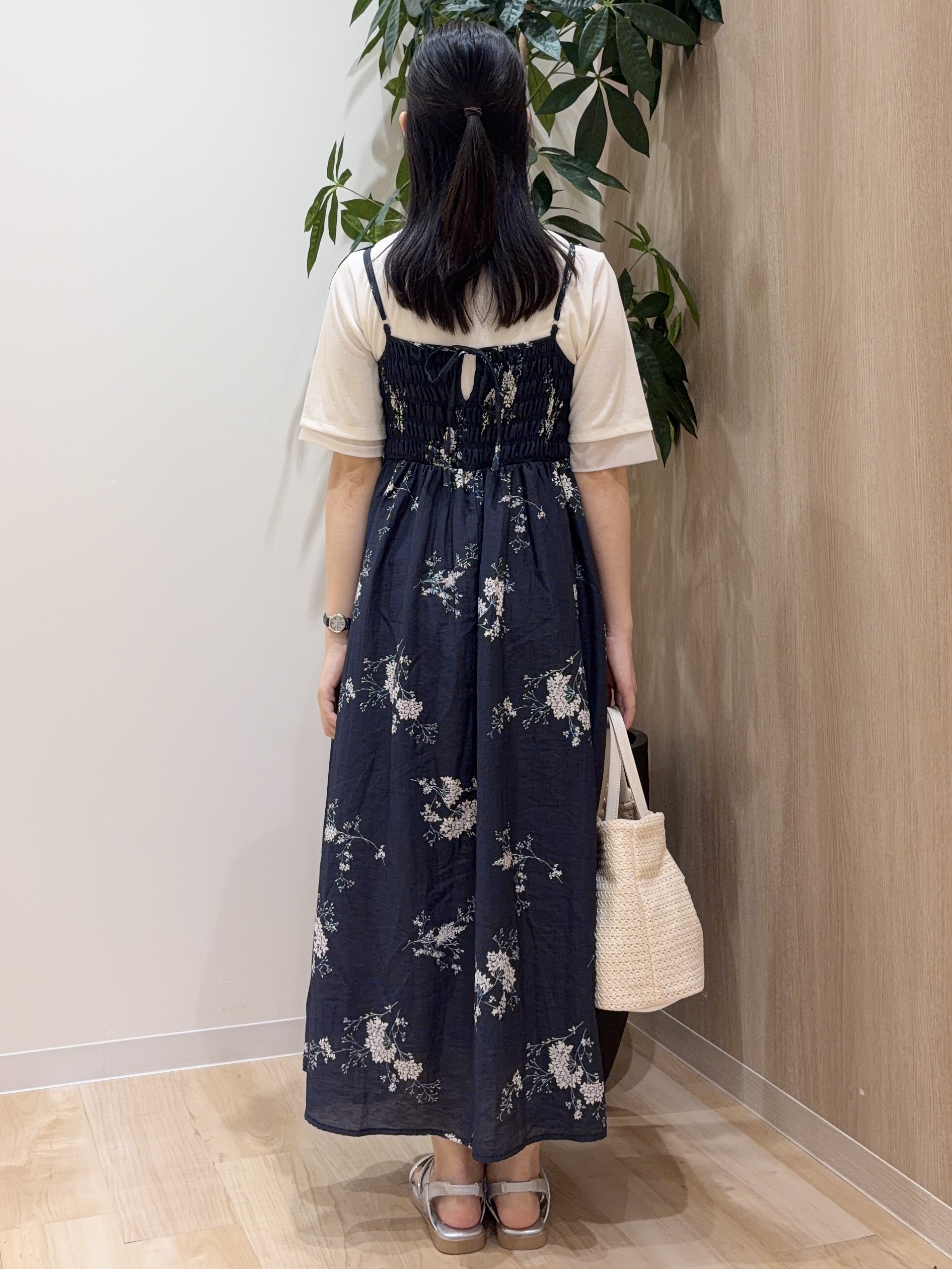 ayaneさんの「grove｜【UVカット】チュールトリミング5分袖Tシャツ」を使ったコーディネート