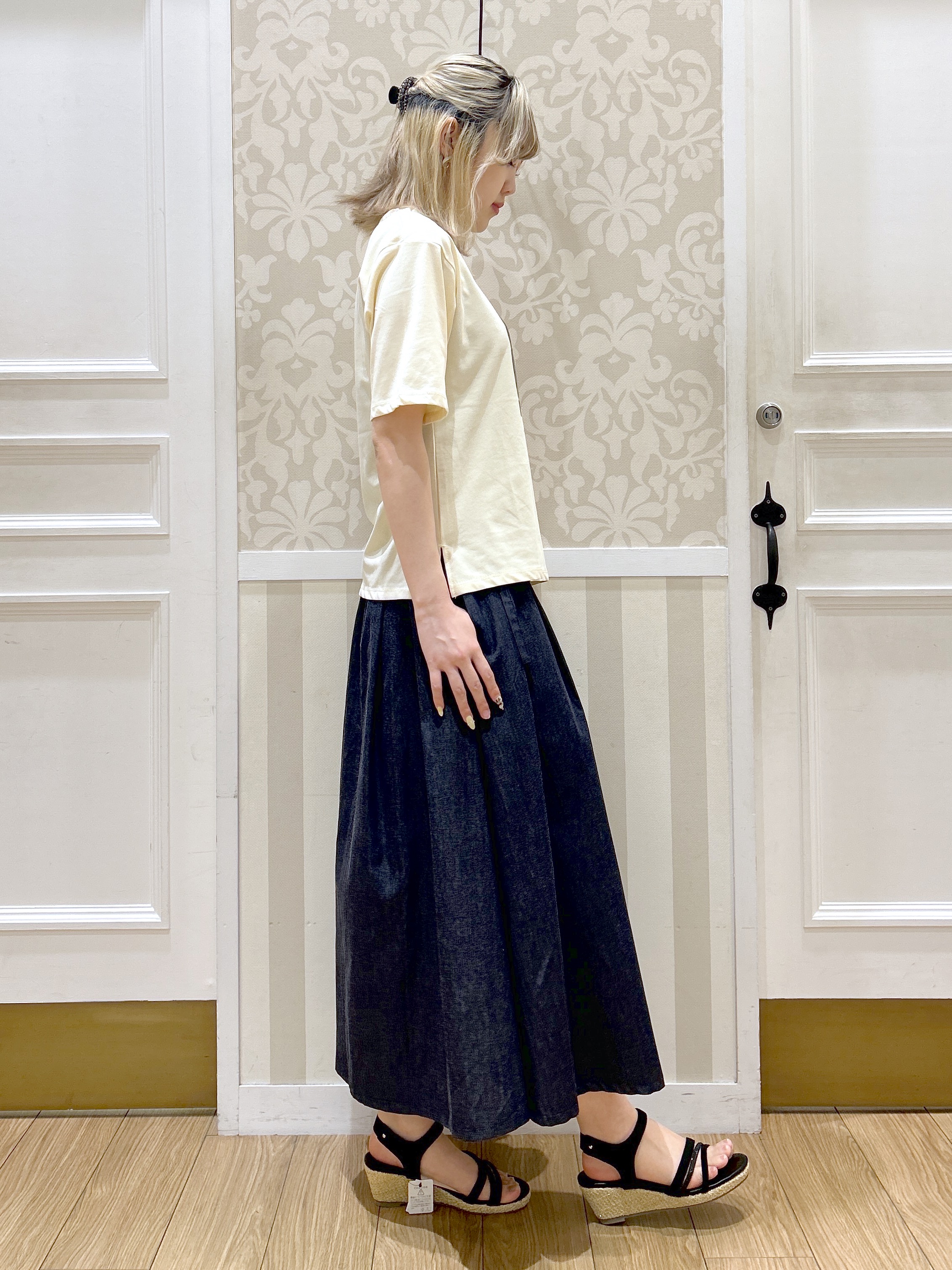 望 愛さんの「grove｜【UVカット/接触冷感】プリントアソート5分袖Tシャツ」を使ったコーディネート