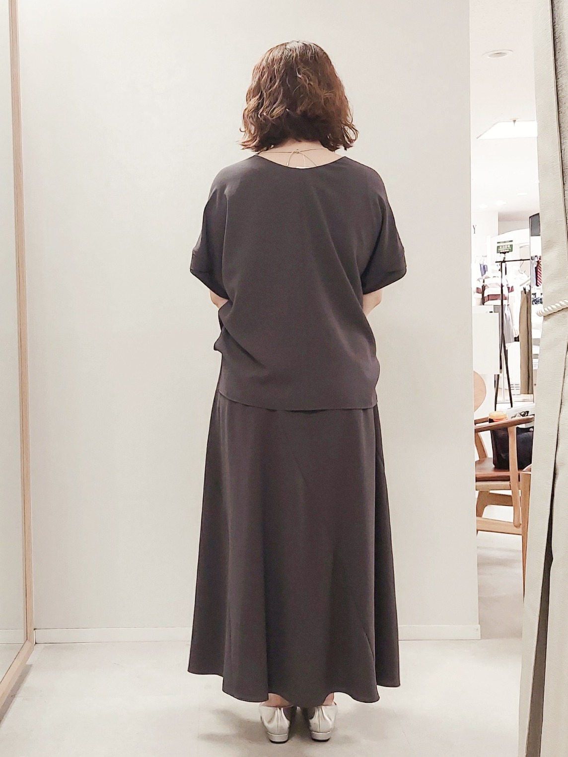 Koyaさんの「UNTITLED｜【セットアップ可/UVカット/前後2WAY】リラクシーフレンチスリーブブラウス」を使ったコーディネート
