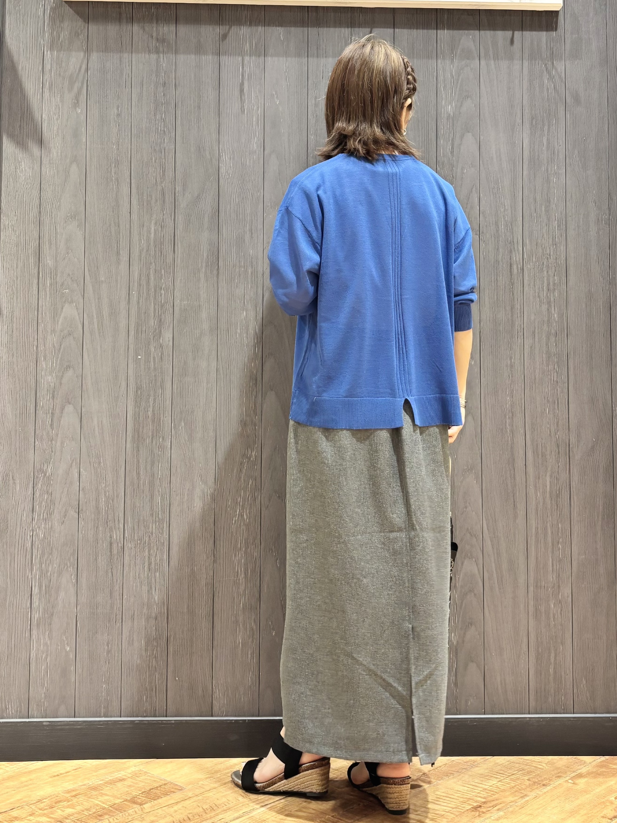 meiさんの「SHOO･LA･RUE｜【2点セット/洗濯機可/S-LL】ネックレス付き お袖パールブラウス」を使ったコーディネート