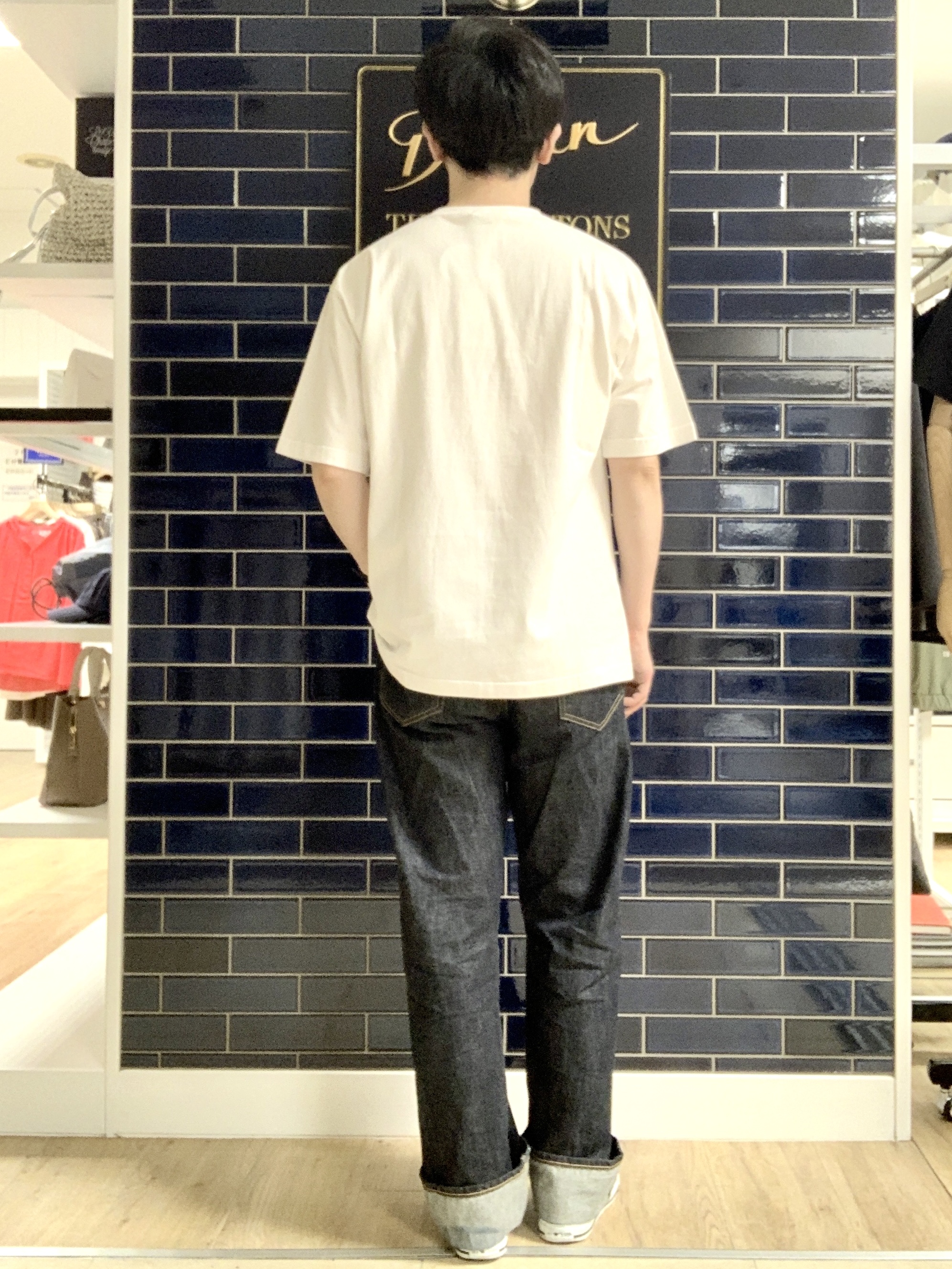 Takaさんの「Dessin｜【洗える】オーガニックコットングラフィックTシャツ」を使ったコーディネート