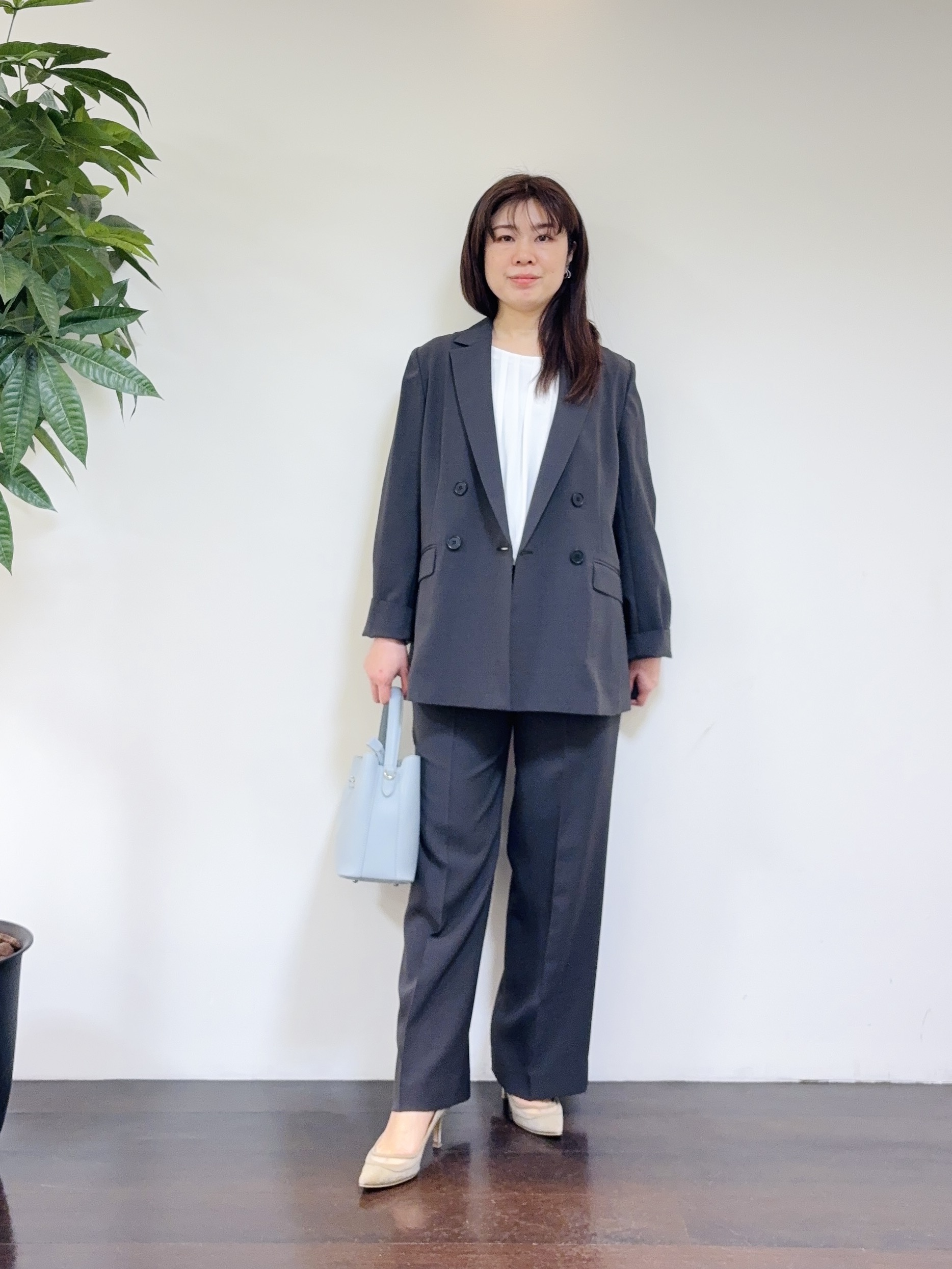CHISATOさんの「UNTITLED｜【新色追加/セットアップ可】エアリー ダブルブレストジャケット」を使ったコーディネート