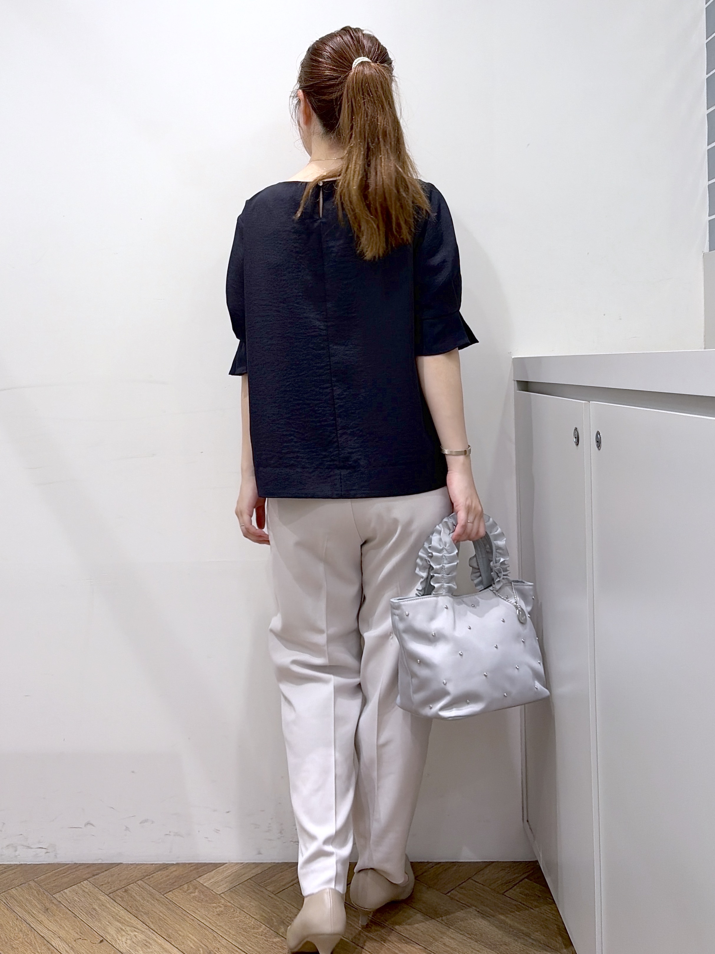 Junさんの「index｜【接触冷感／吸水速乾】タックパフスリーブブラウス《防シワ／洗濯機OK／XS～3L／8col》」を使ったコーディネート