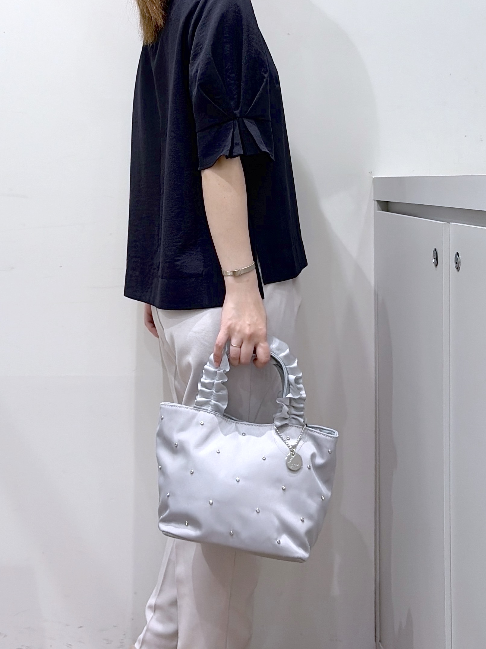 Junさんの「index｜【接触冷感／吸水速乾】タックパフスリーブブラウス《防シワ／洗濯機OK／XS～3L／8col》」を使ったコーディネート
