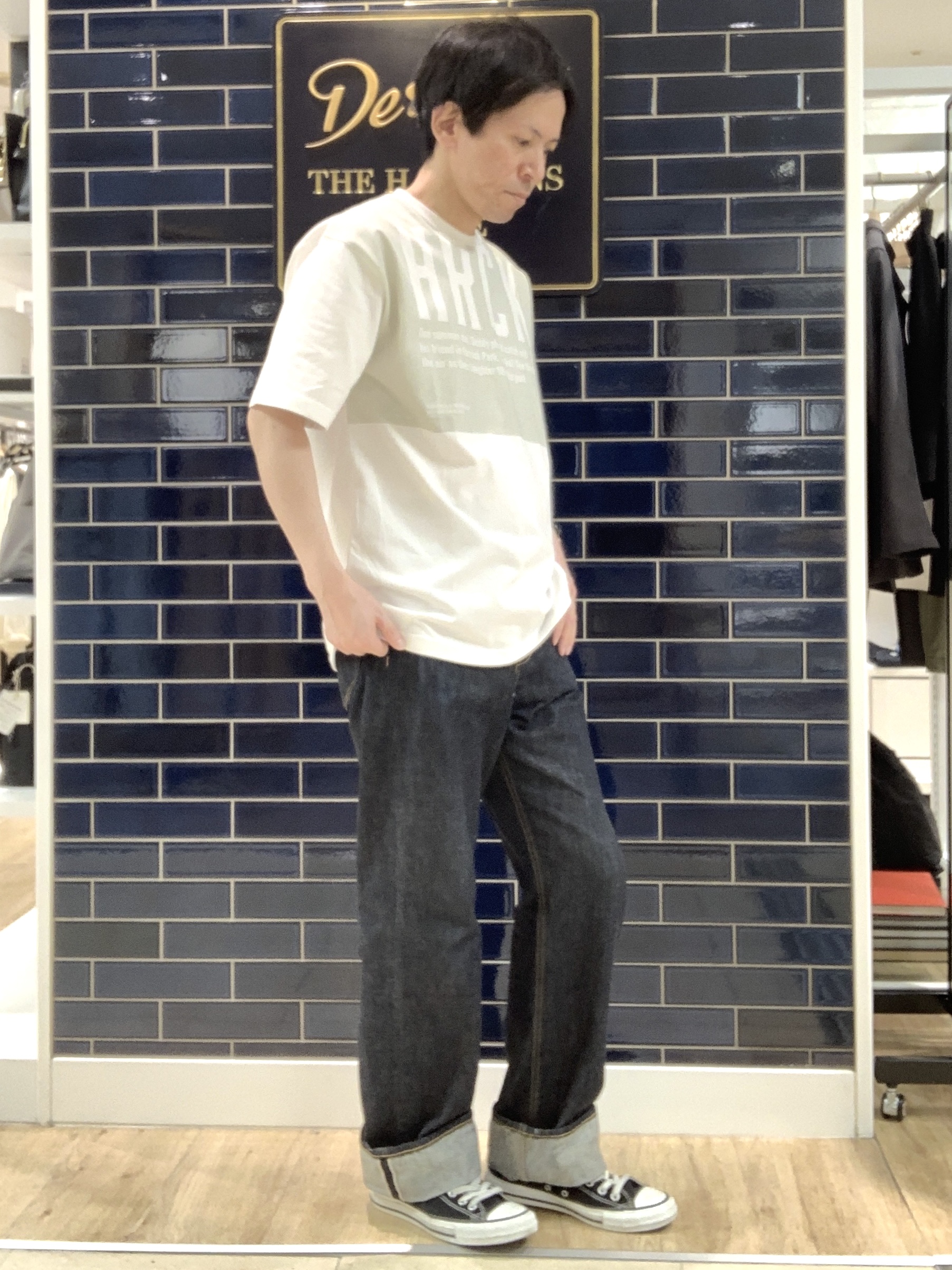 Takaさんの「Dessin｜【洗える】オーガニックコットングラフィックTシャツ」を使ったコーディネート