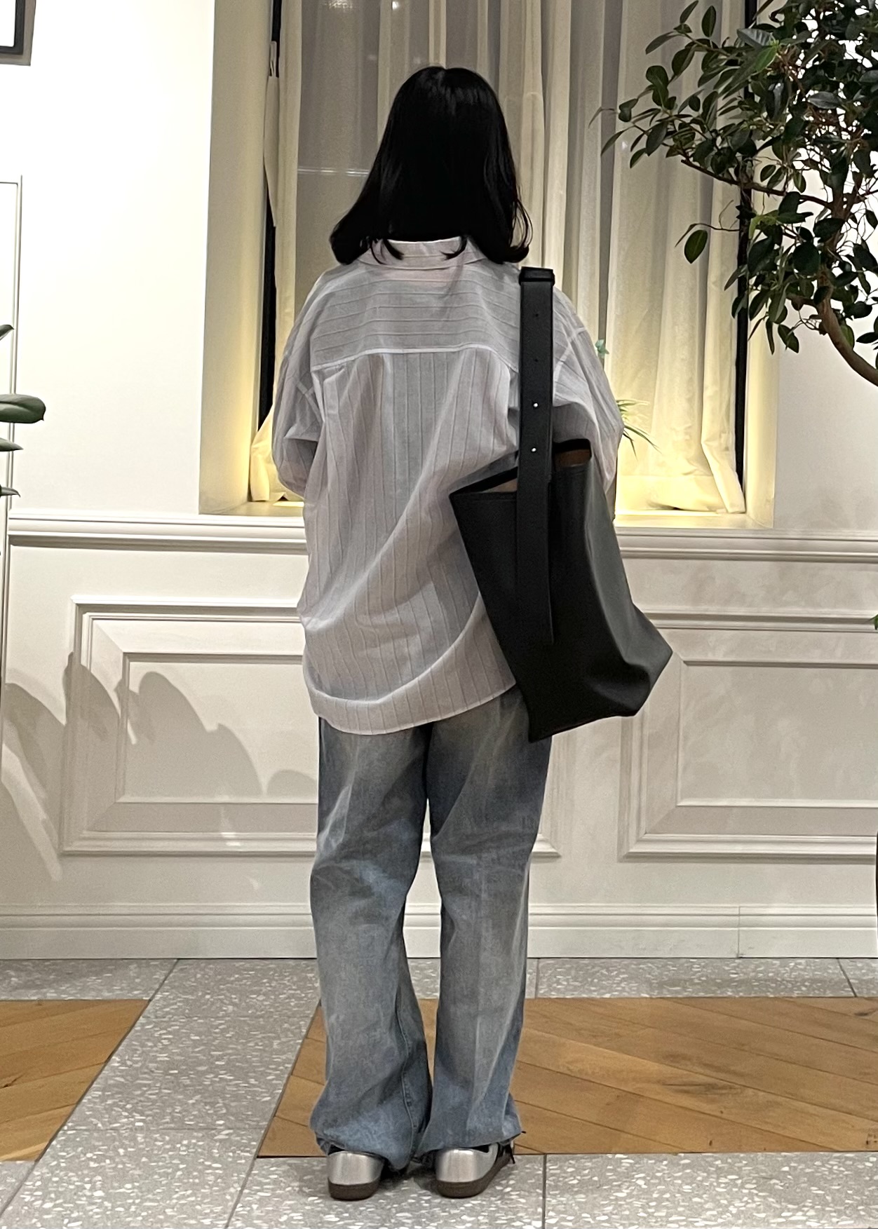 Lilyさんの「DRESSTERIOR｜シアー ストライプシャツ」を使ったコーディネート
