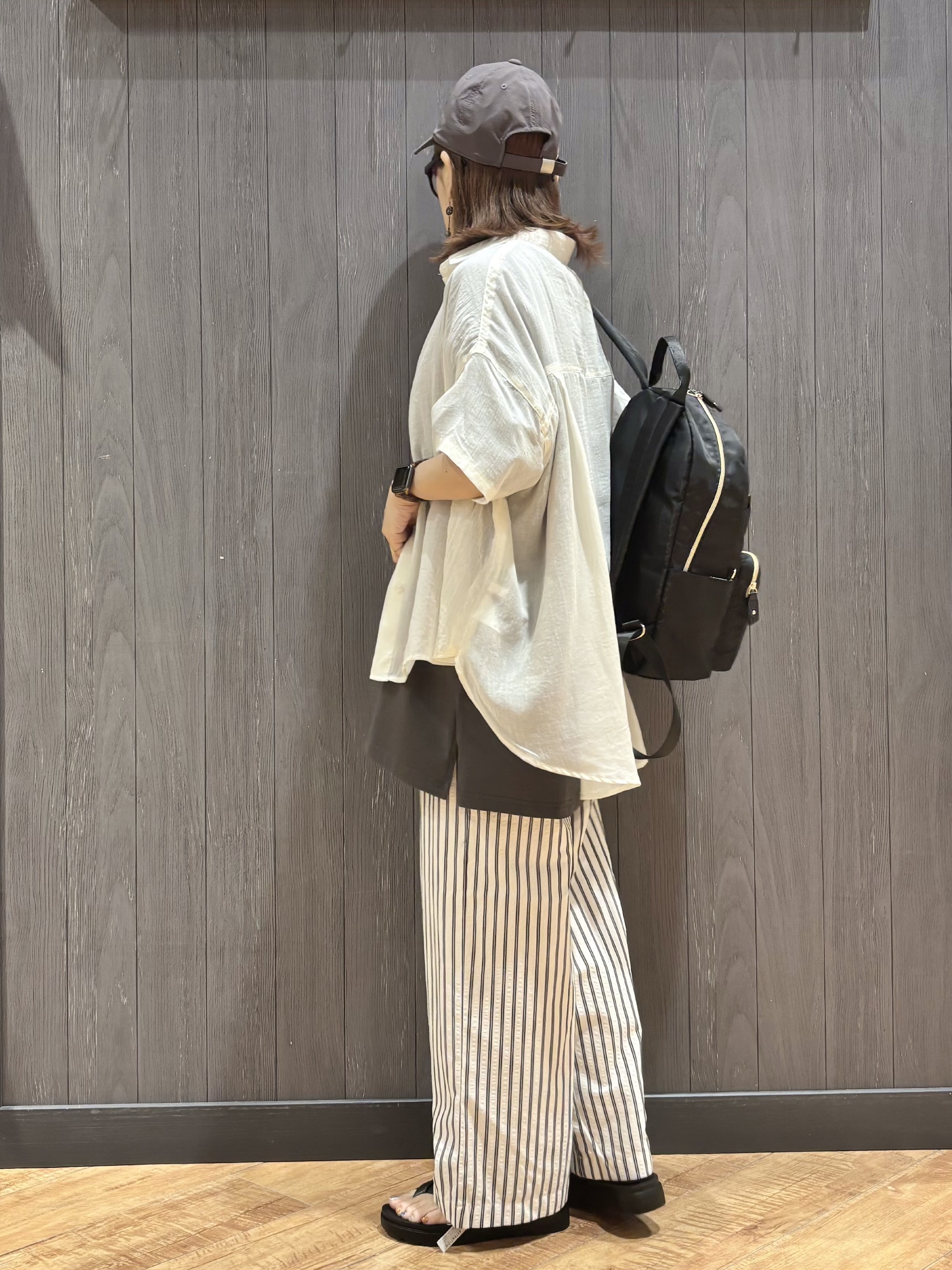 meiさんの「SHOO･LA･RUE｜ヒップがすっぽり隠れる やわらか5分袖シアーシャツ」を使ったコーディネート