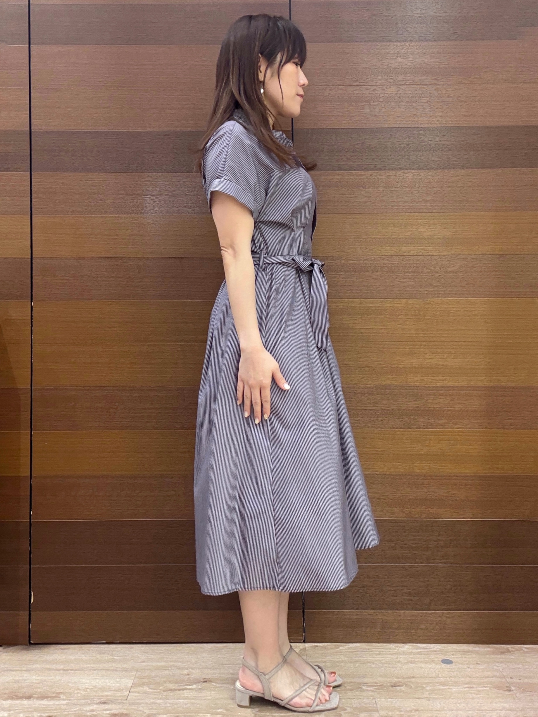 maichiさんの「OPAQUE.CLIP｜【接触冷感／UV】ストライプタックシャツワンピース《洗濯機OK》」を使ったコーディネート