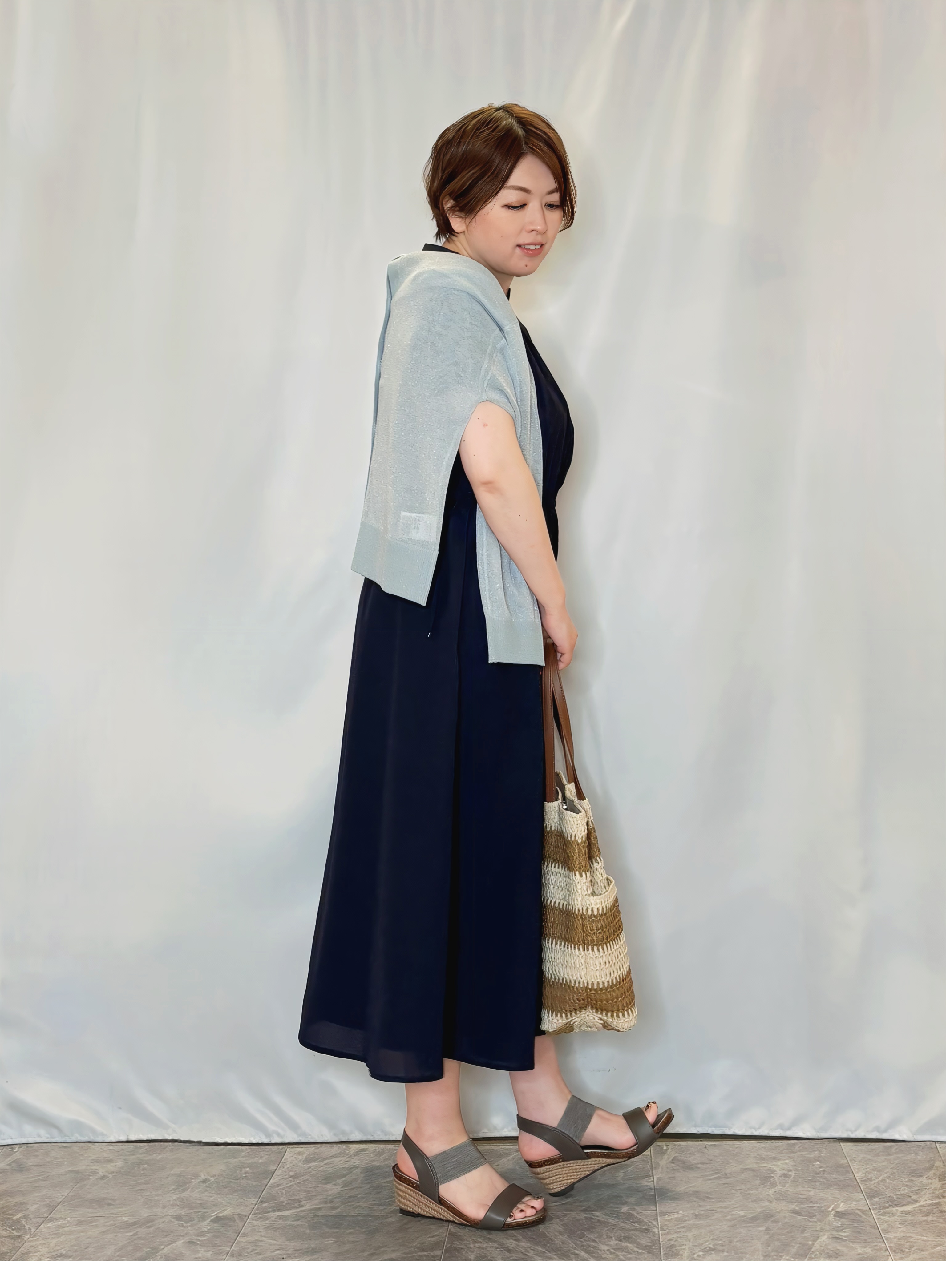 たみさんの「SHOO･LA･RUE｜【通気性〇/洗濯機可/S-LL】シアーラメカーディガン」を使ったコーディネート