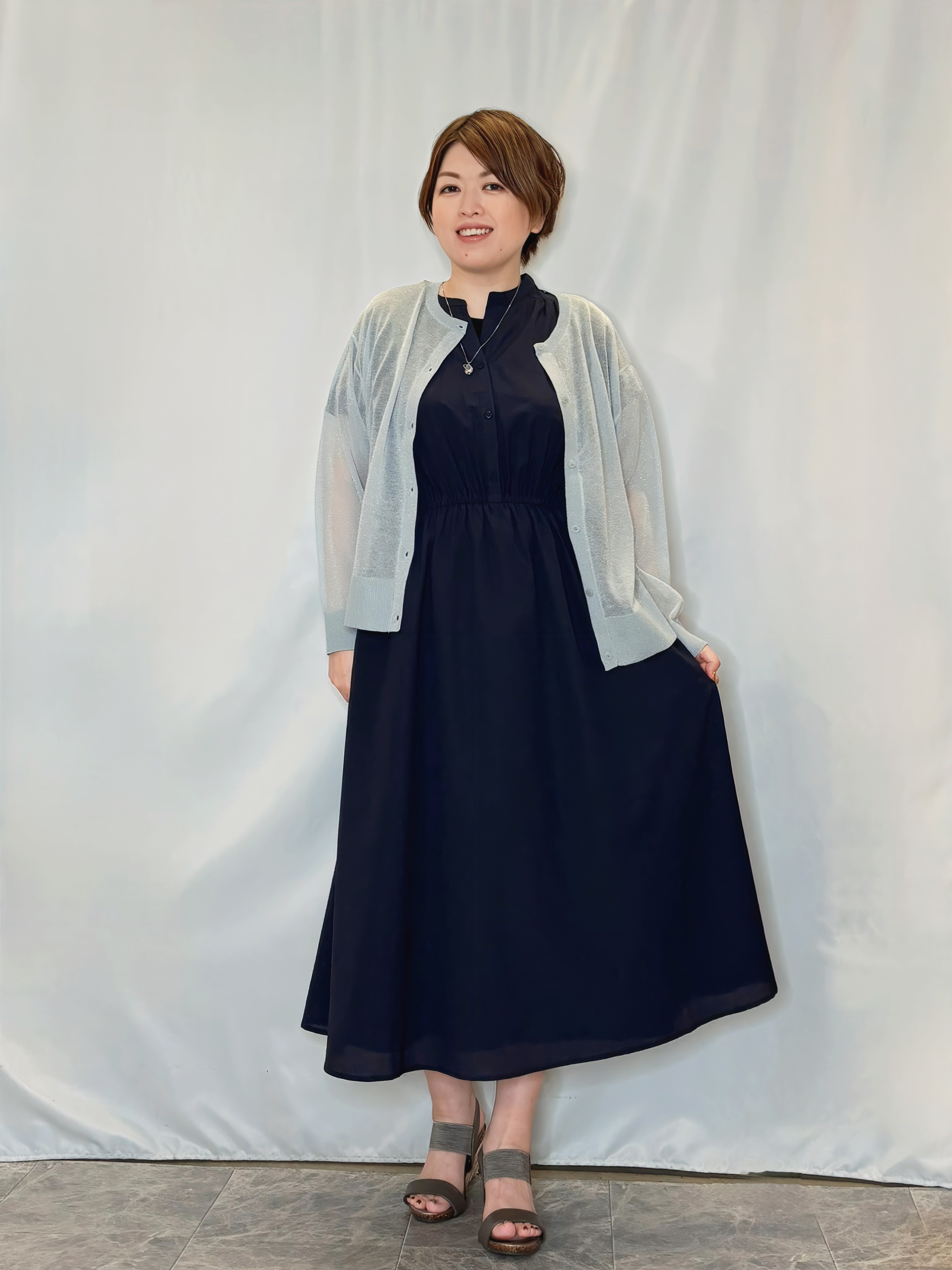 たみさんの「SHOO･LA･RUE｜【通気性〇/洗濯機可/S-LL】シアーラメカーディガン」を使ったコーディネート