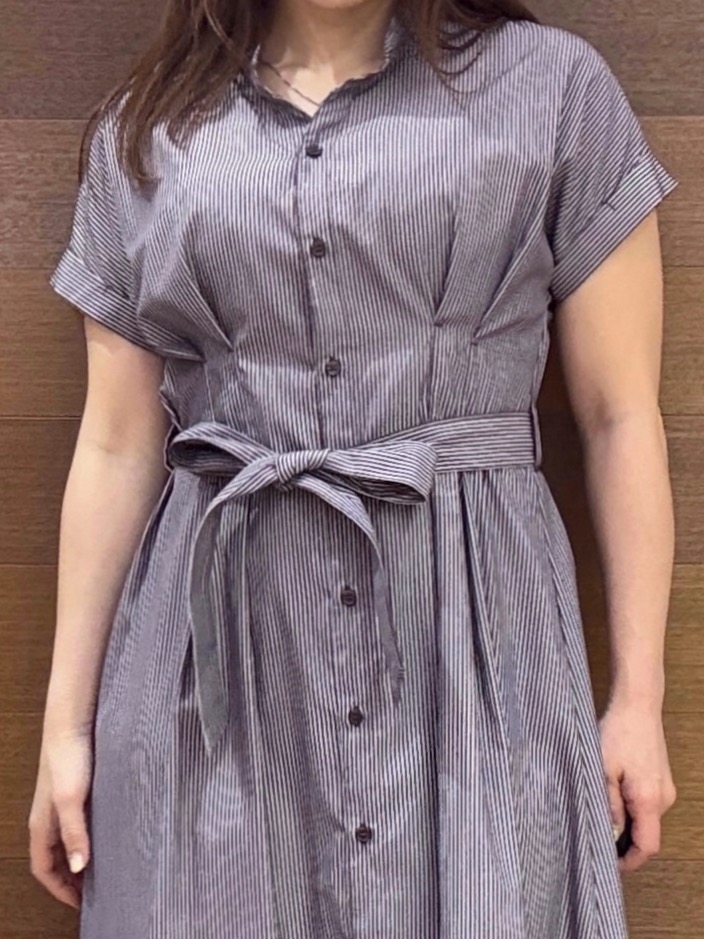 maichiさんの「OPAQUE.CLIP｜【接触冷感／UV】ストライプタックシャツワンピース《洗濯機OK》」を使ったコーディネート
