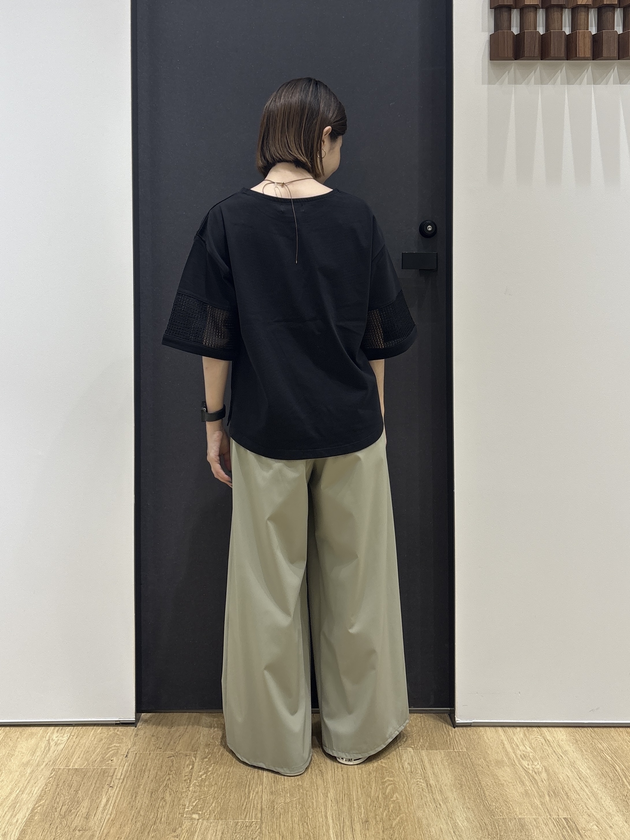 risaさんの「Dessin｜【接触冷感】メッシュレーススリーブプルオーバー」を使ったコーディネート