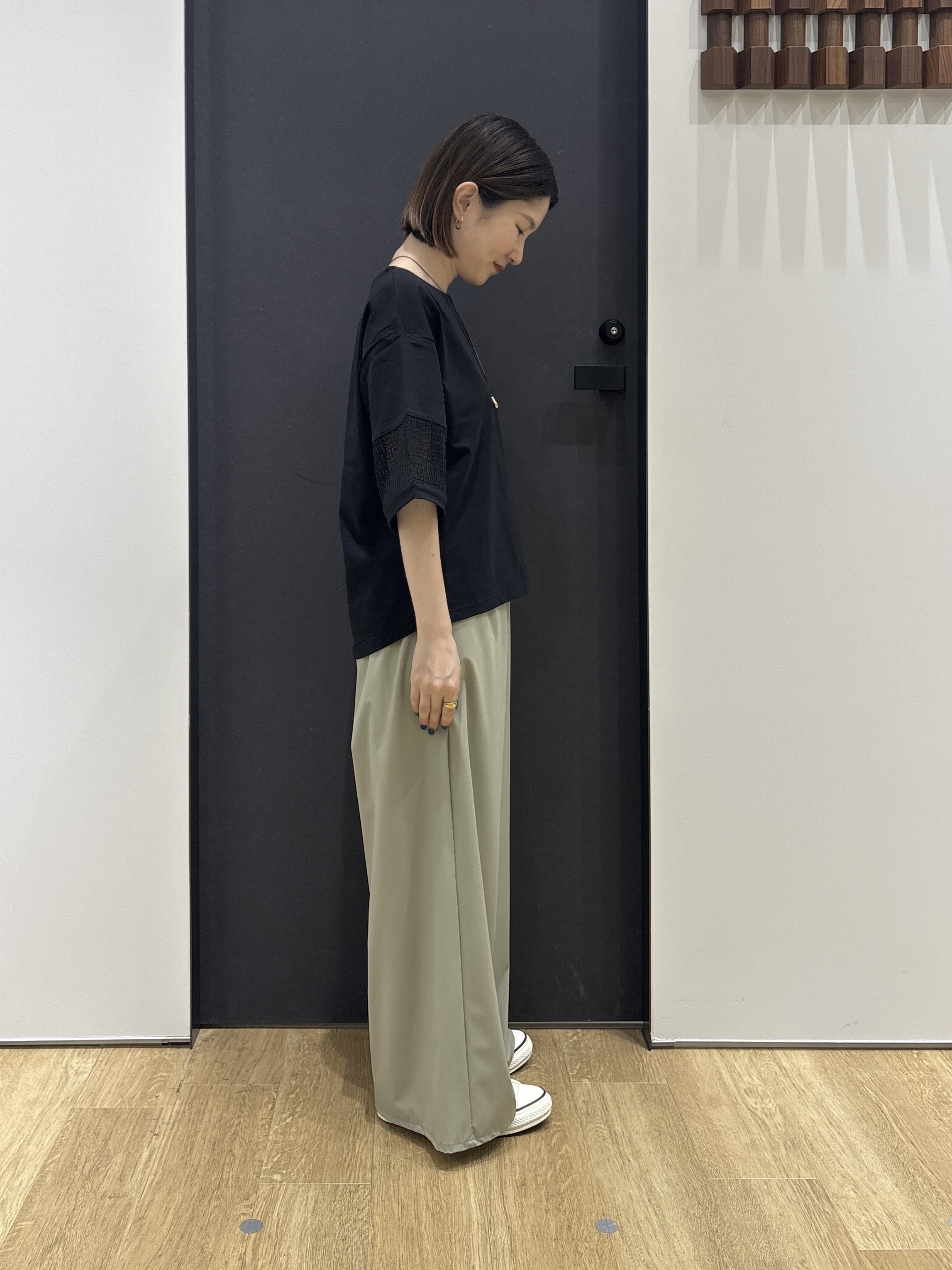risaさんの「Dessin｜【接触冷感】メッシュレーススリーブプルオーバー」を使ったコーディネート