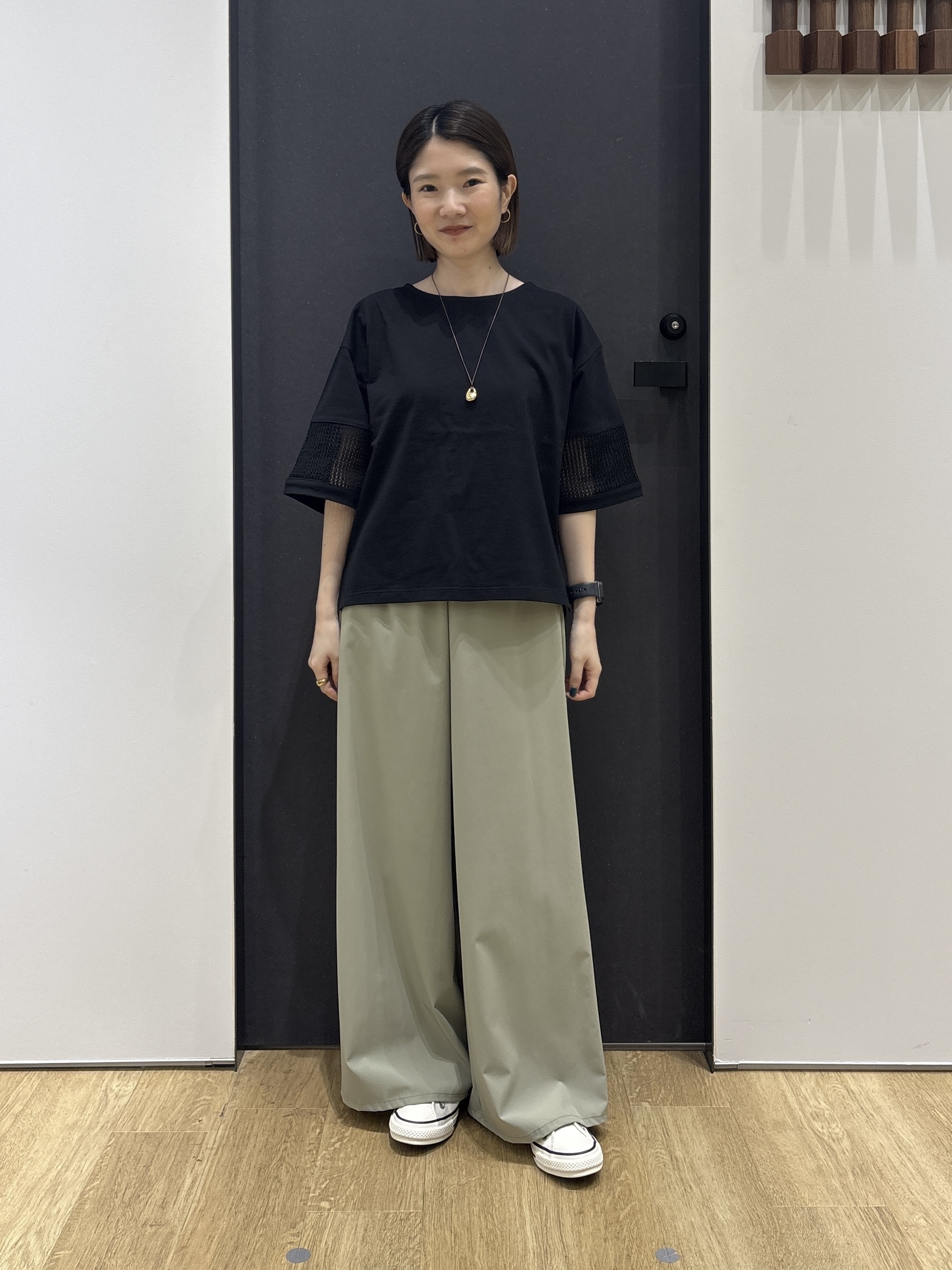 risaさんの「Dessin｜【接触冷感】メッシュレーススリーブプルオーバー」を使ったコーディネート