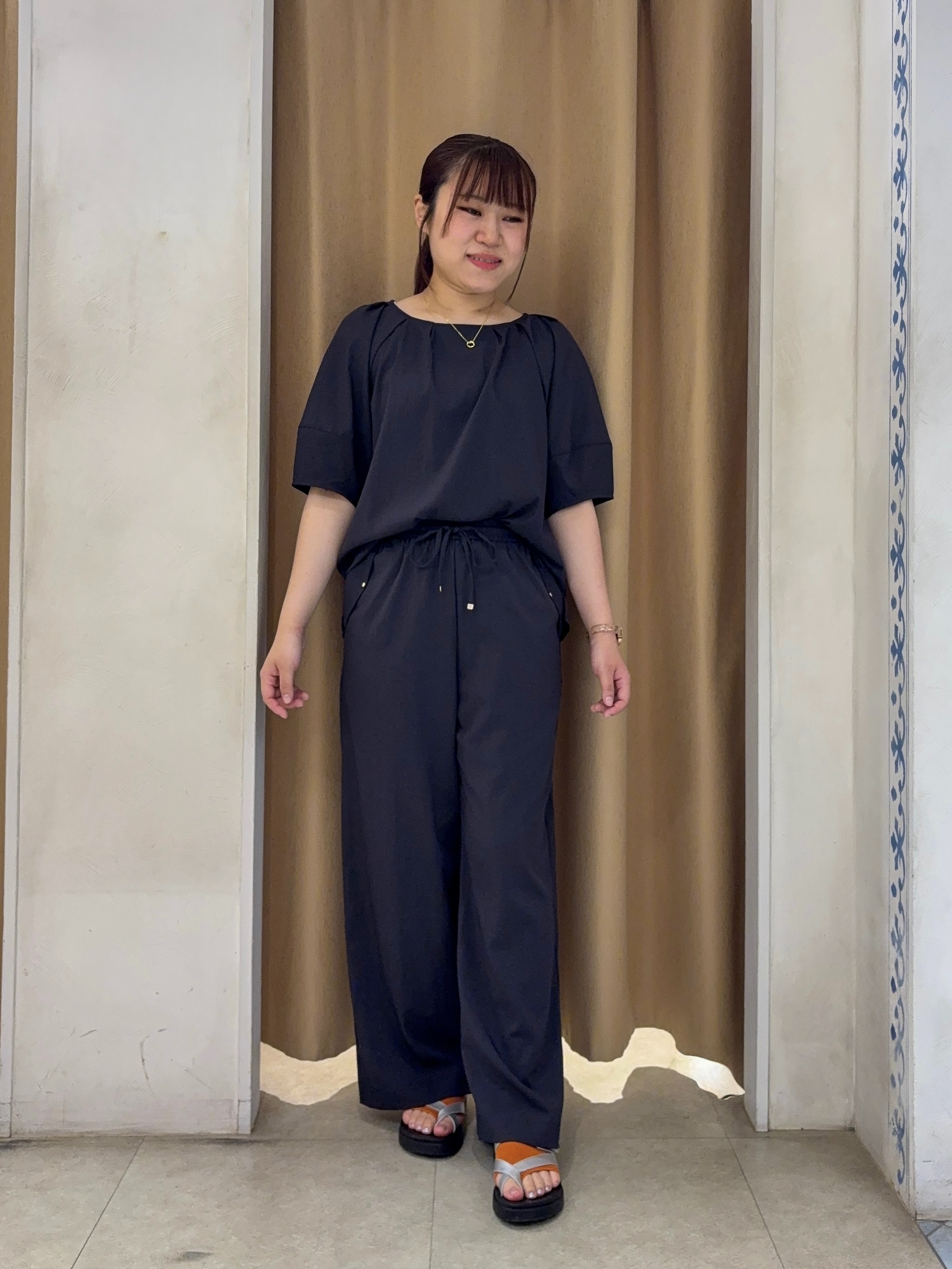 SO(R)Aさんの「SHOO･LA･RUE｜【2点セット/S-LL】迷わず着られる 麻調ビスチェ＋ワイドパンツセット」を使ったコーディネート