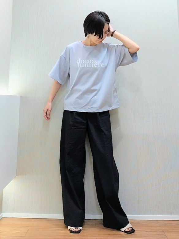 ミズタさんの「UNTITLED｜コットンロゴTシャツ」を使ったコーディネート