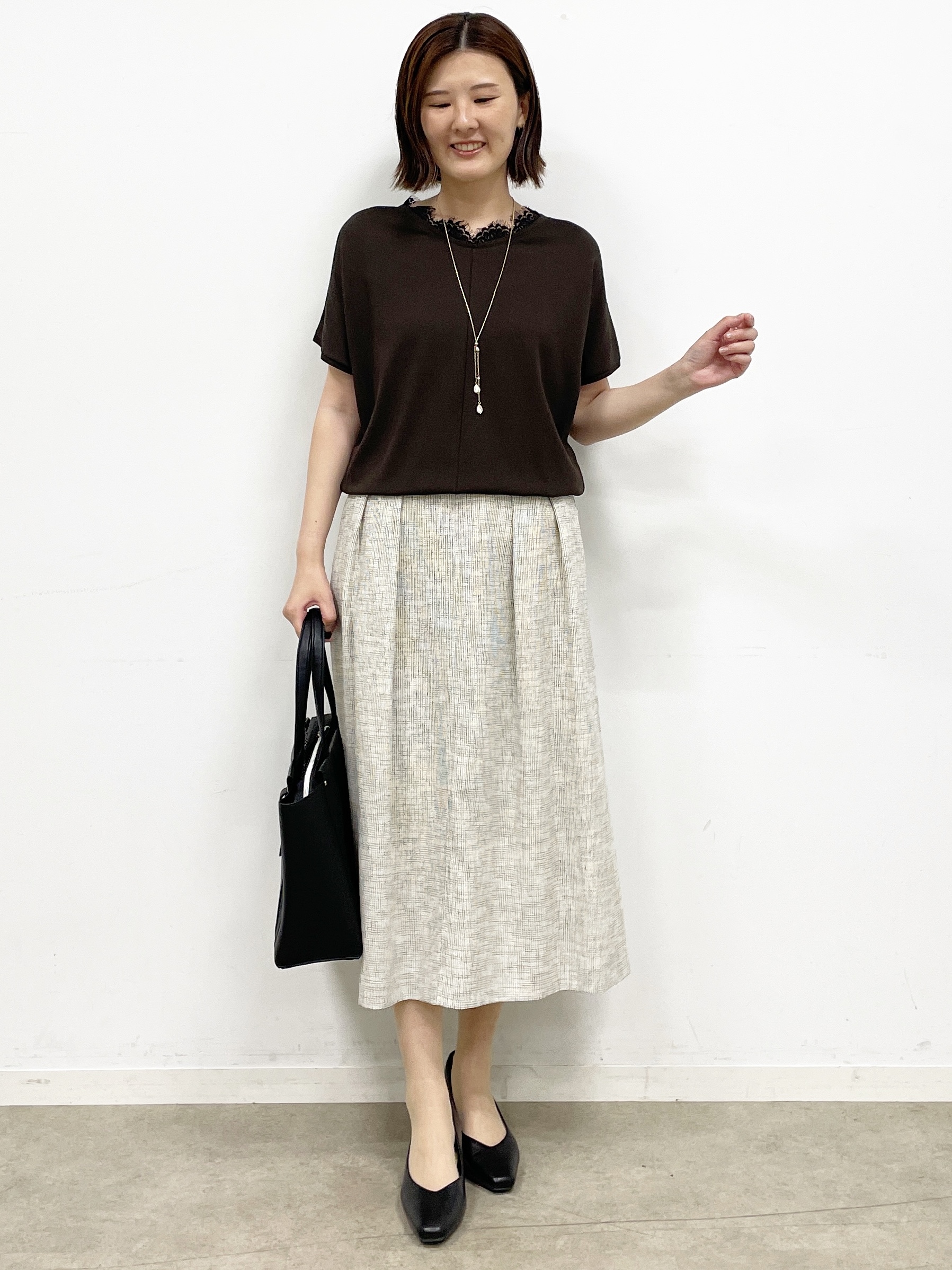 あやたかさんの「Reflect｜【二の腕カバー／手洗い可】ネックレース フレンチスリーブニット」を使ったコーディネート
