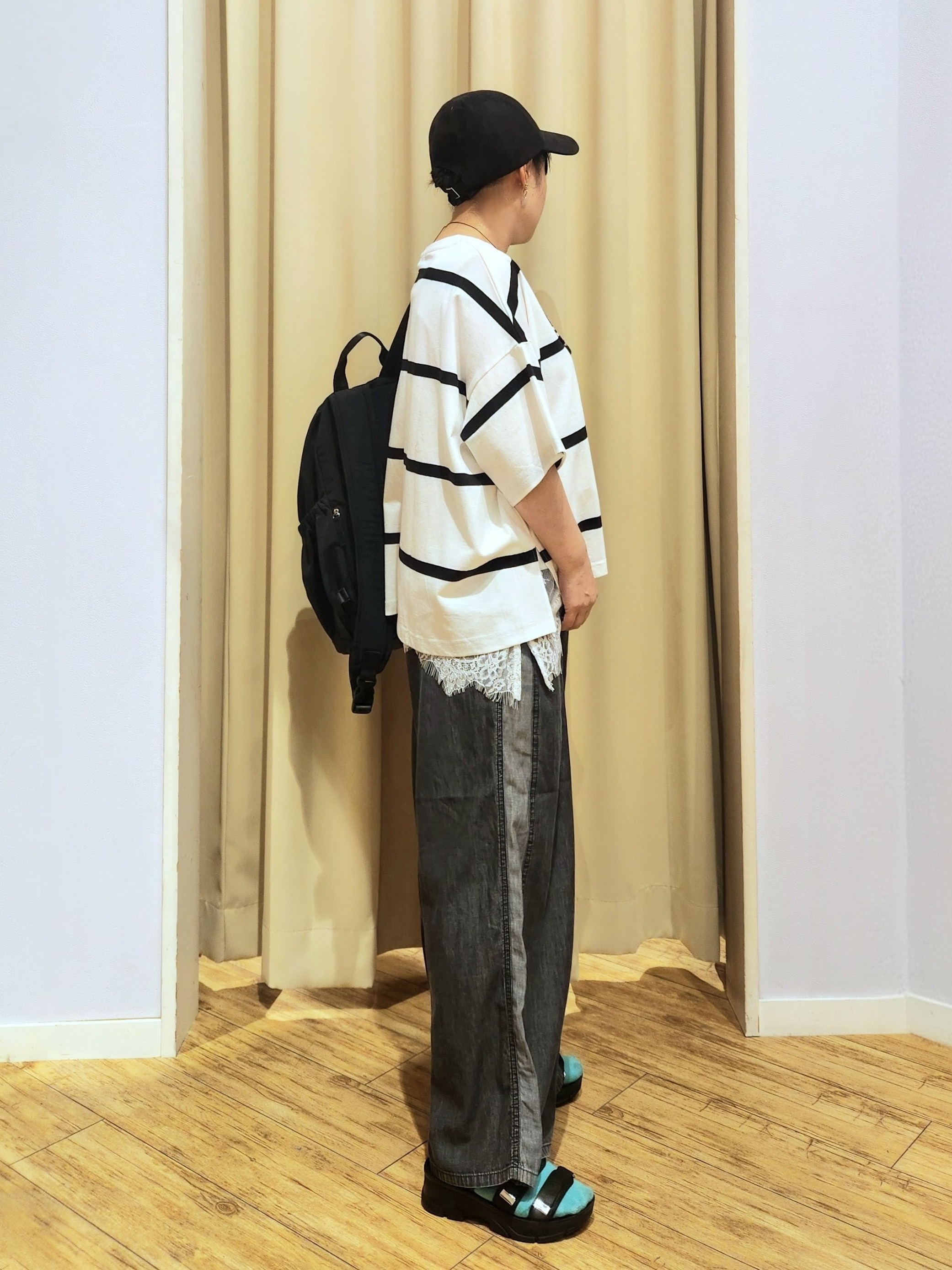 くまさんの「SHOO･LA･RUE｜【S-LL】涼しげで爽やか 太ボーダー斜め切り替えTシャツ」を使ったコーディネート