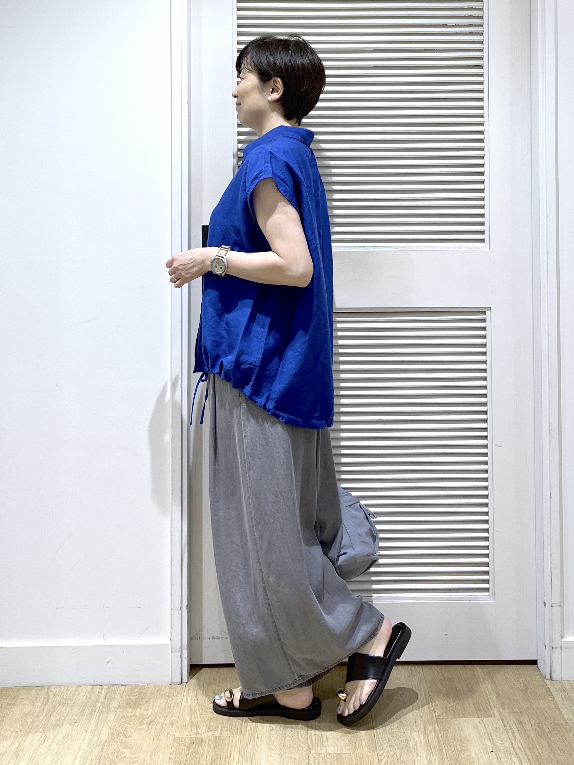 Miyazakiさんの「Dessin｜リネンブレンド フレンチスリーブドロストシャツ」を使ったコーディネート
