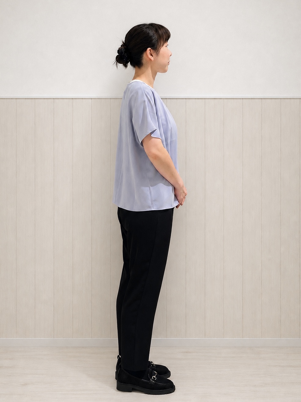 まつみさんの「SHOO･LA･RUE｜【洗濯機可/S-LL】オンにもオフにも マルチに使えるボタンレスカーディガン」を使ったコーディネート