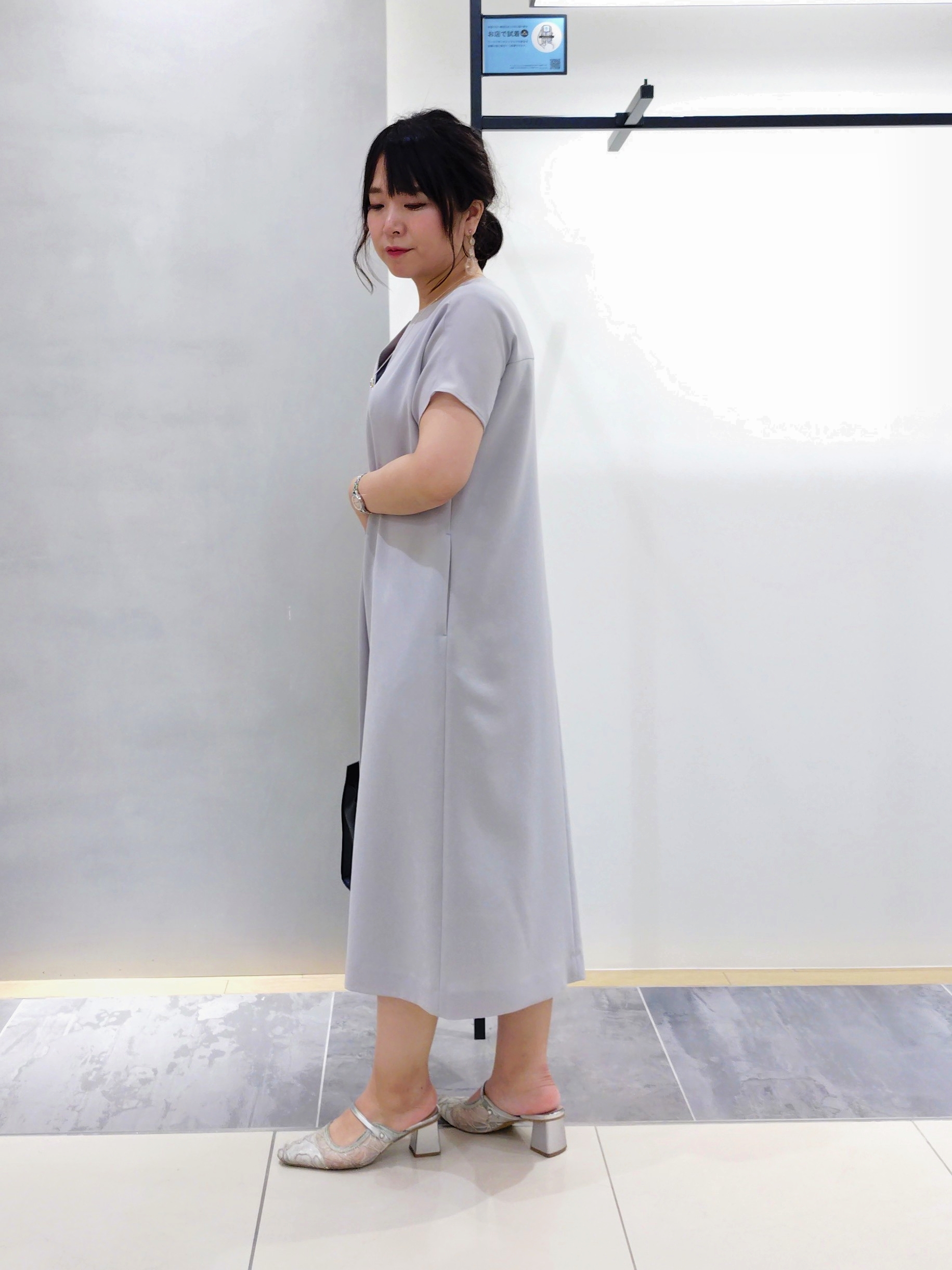 TOMOMIさんの「INDIVI｜【接触冷感／透湿／着る日傘】ノーカラージャケット」を使ったコーディネート