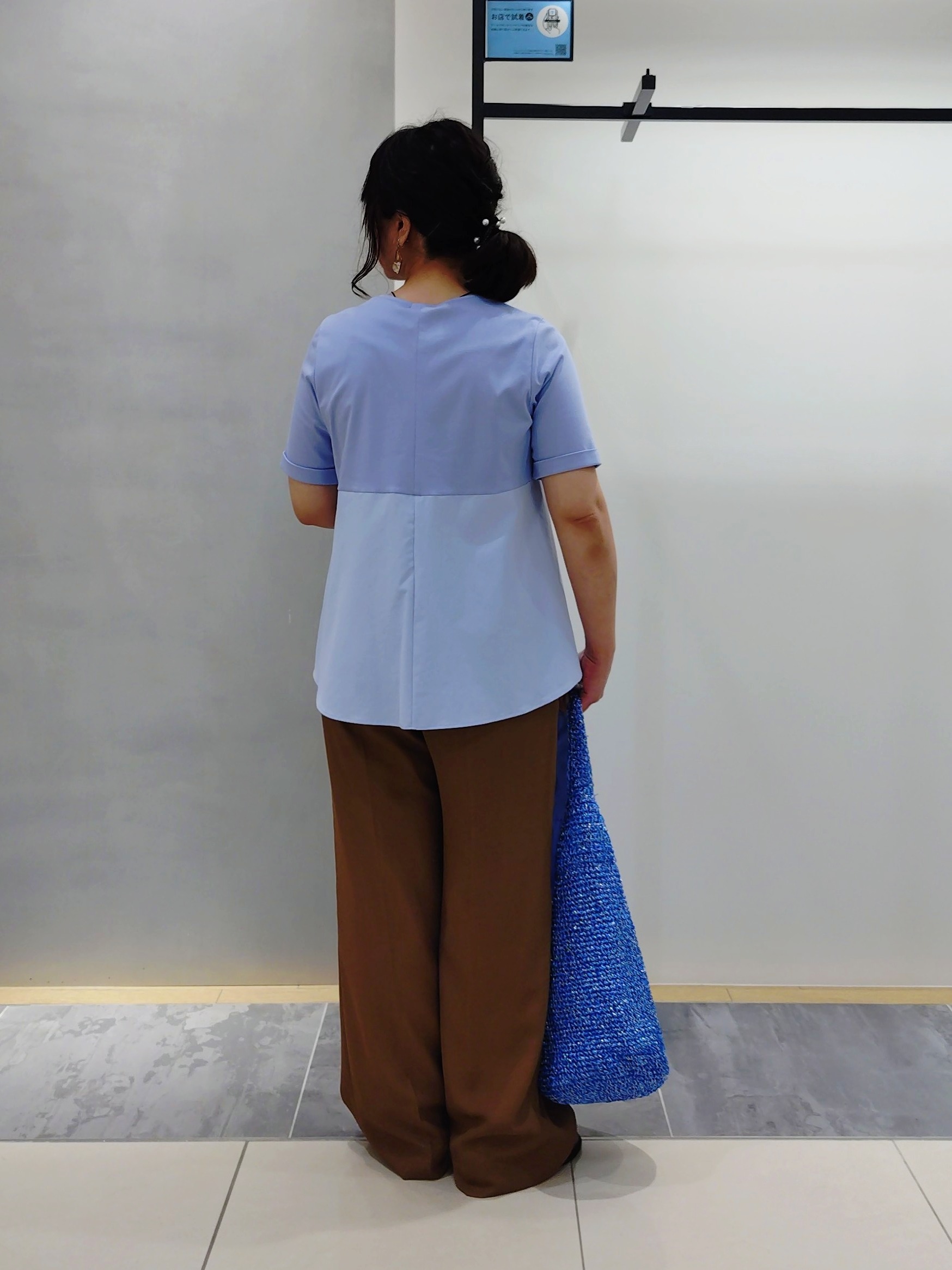 TOMOMIさんの「INDIVI｜【洗える／メッシュ素材／SETUP可能】半袖シアージャケット」を使ったコーディネート
