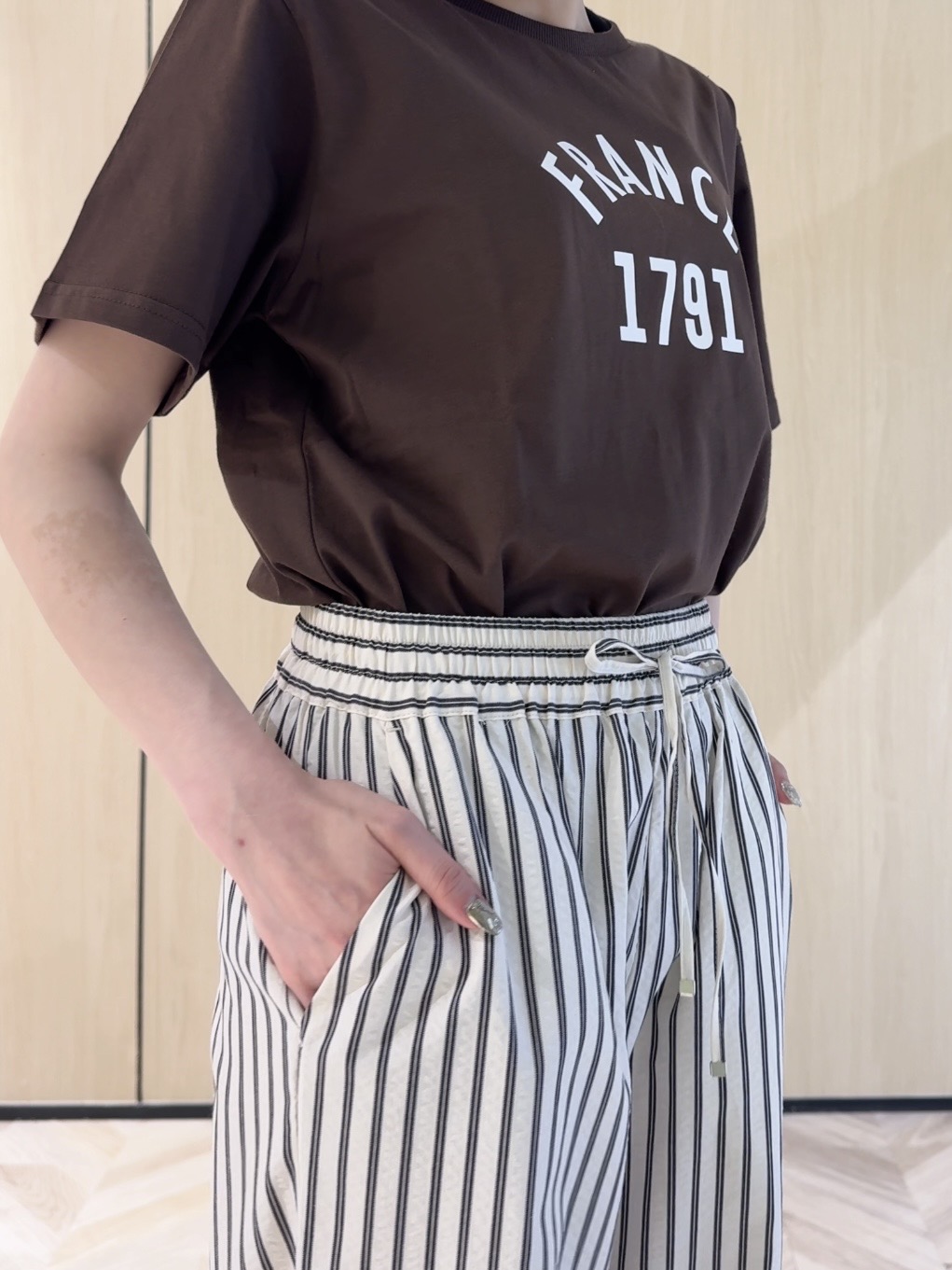 𝐜𝐡𝐢𝐤𝐚さんの「SHOO･LA･RUE｜【S-LL/吸水速乾/セットアップ可】羽織るだけで主役になる サッカーストライプシャツジャケット」を使ったコーディネート