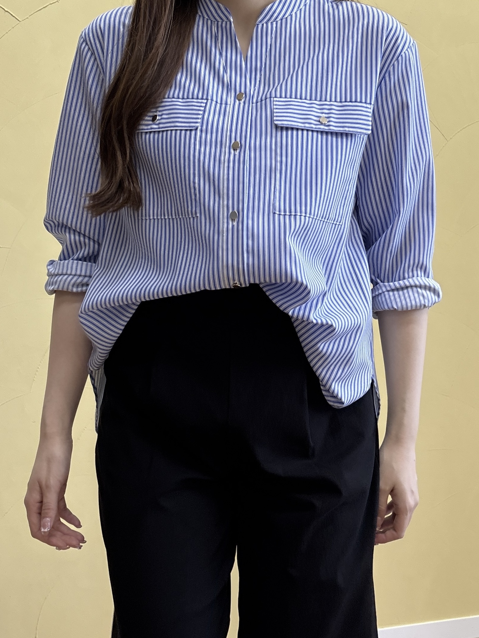 sayaさんの「grove｜【貴島明日香さん着用】お仕事も普段も。今どきワークシャツブラウス」を使ったコーディネート