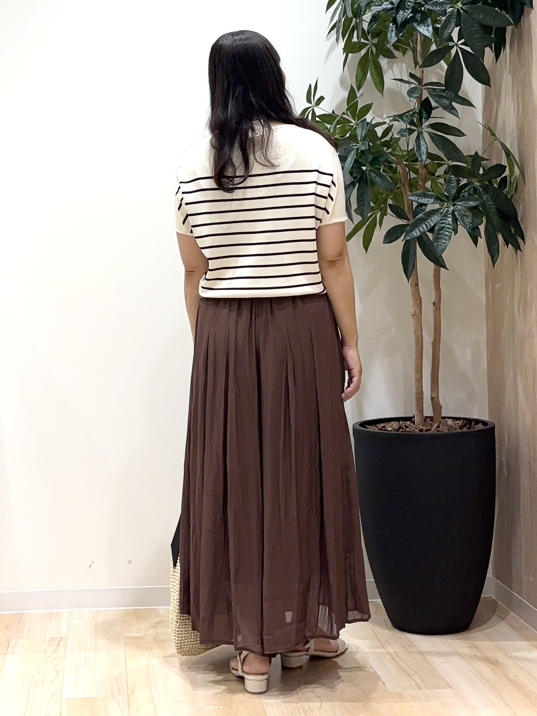 miraiさんの「grove｜【シリーズ累計36万枚！名品ニット】やわらかドライタッチ ドルマンニット」を使ったコーディネート