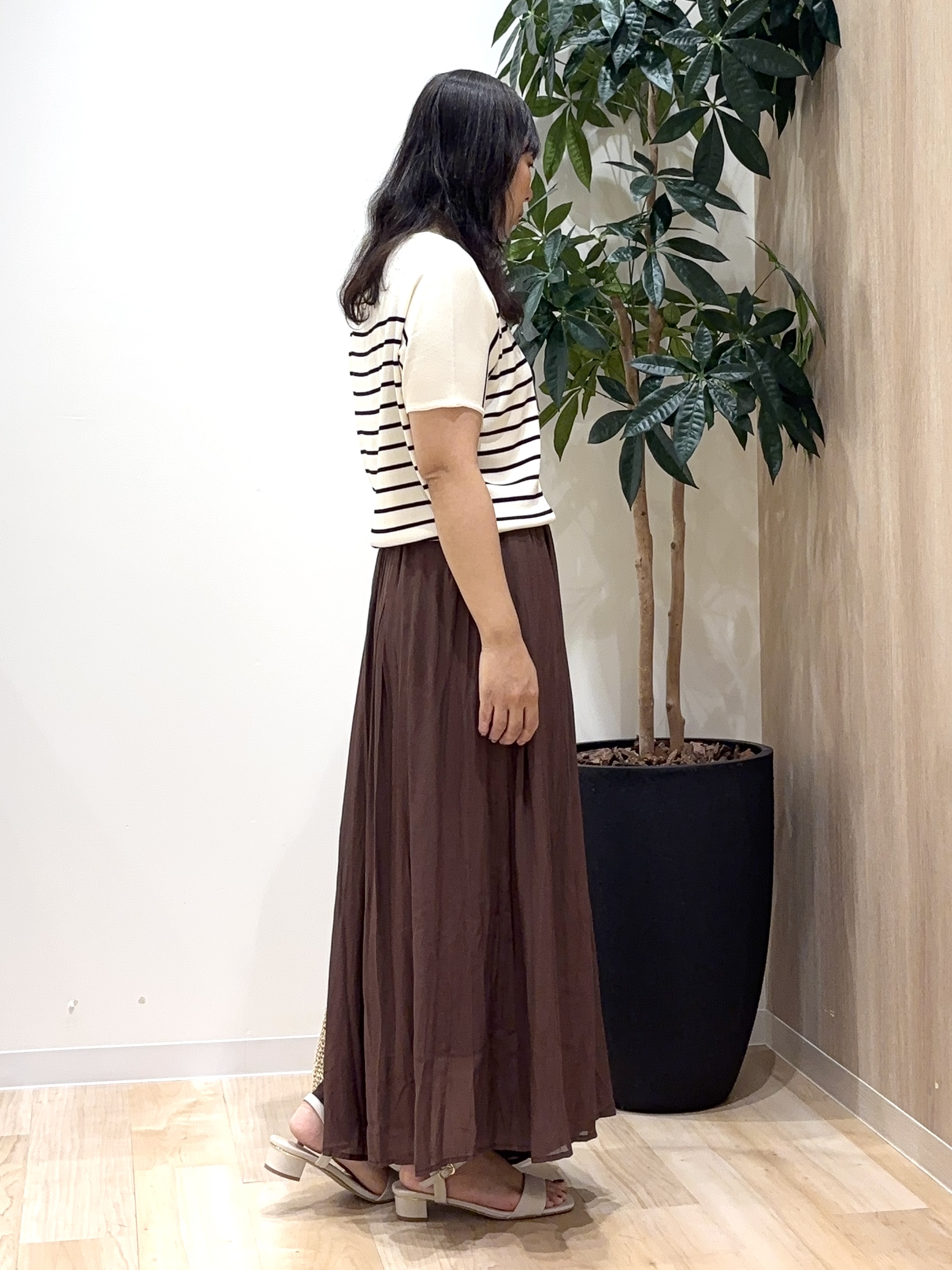 miraiさんの「grove｜【シリーズ累計36万枚！名品ニット】やわらかドライタッチ ドルマンニット」を使ったコーディネート