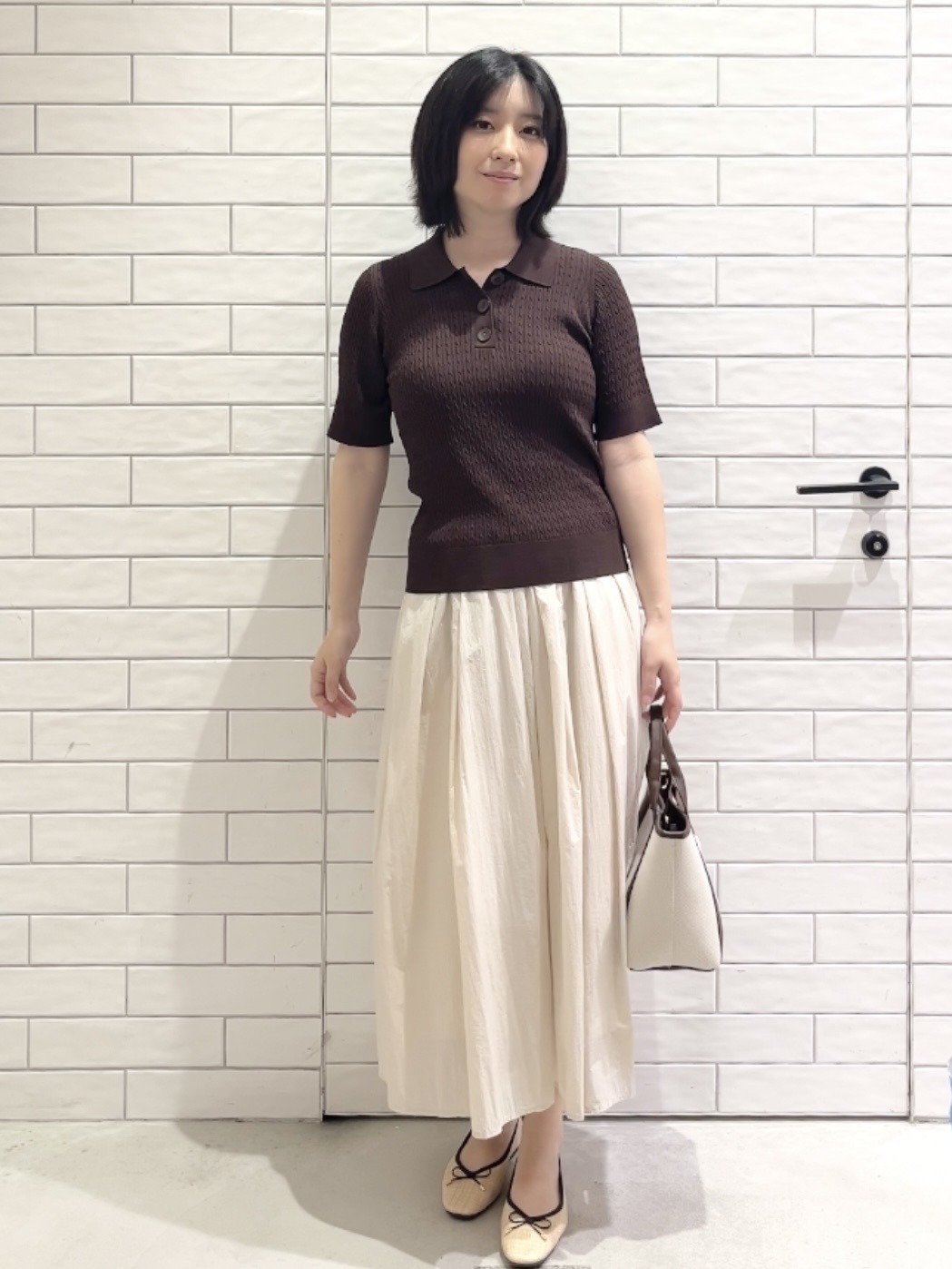 しおりさんの「OPAQUE.CLIP｜【UV／接触冷感】ケーブルポロニット《洗濯機OK／抗ピル》」を使ったコーディネート