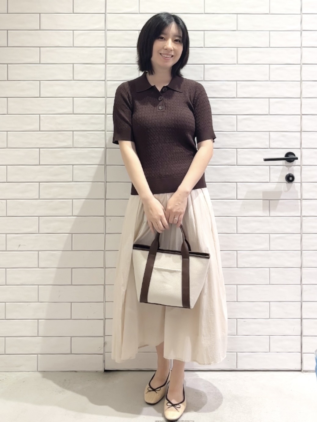 しおりさんの「OPAQUE.CLIP｜【UV／接触冷感】ケーブルポロニット《洗濯機OK／抗ピル》」を使ったコーディネート