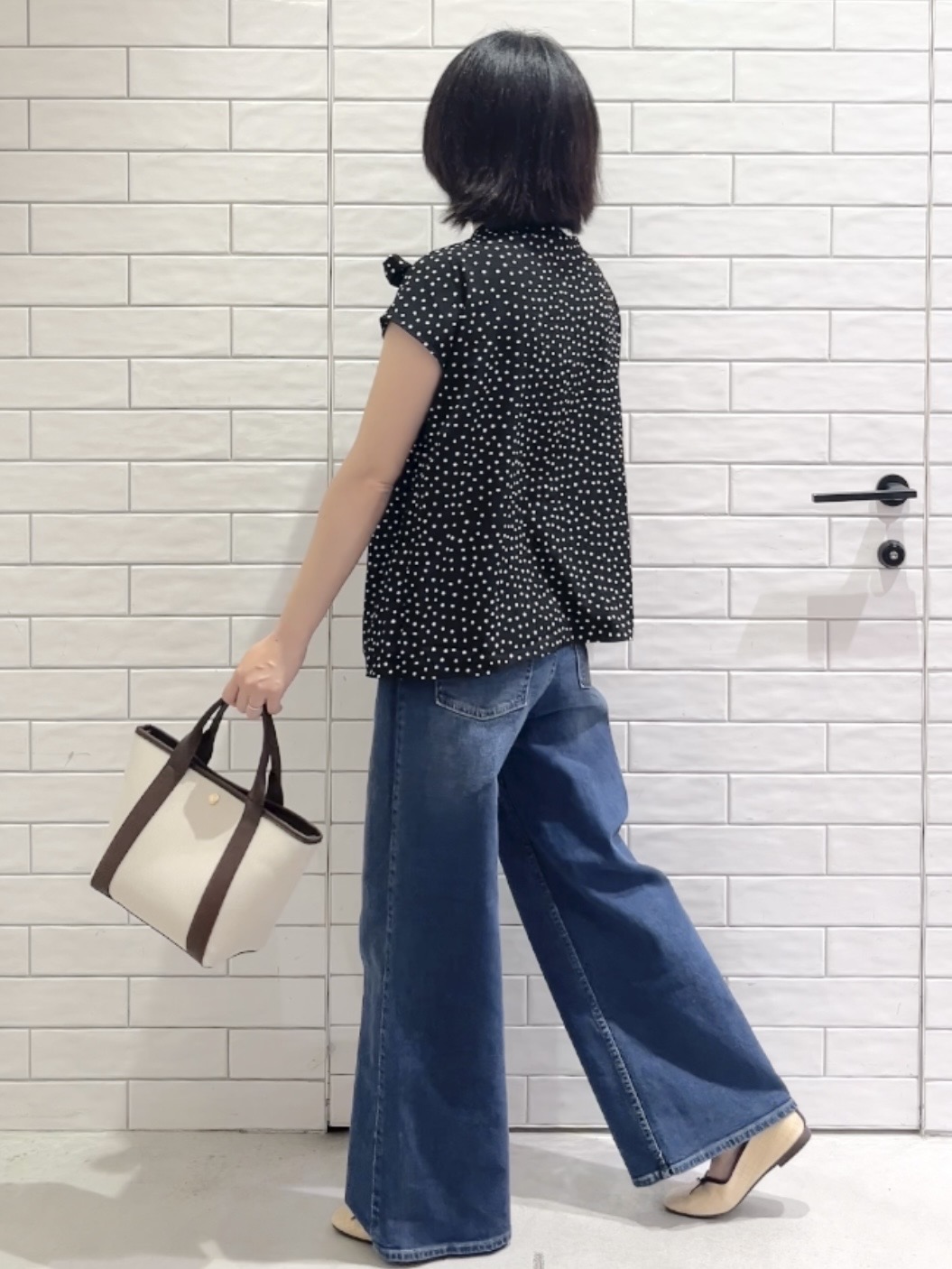 しおりさんの「OPAQUE.CLIP｜ドットボウタイブラウス【洗濯機OK】」を使ったコーディネート