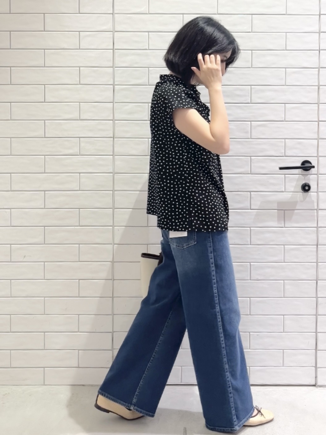 しおりさんの「OPAQUE.CLIP｜ドットボウタイブラウス【洗濯機OK】」を使ったコーディネート