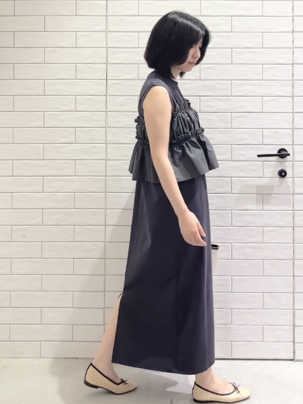 しおりさんの「OPAQUE.CLIP｜ビスチェ付きワンピース【ツインセット／洗濯機OK】」を使ったコーディネート