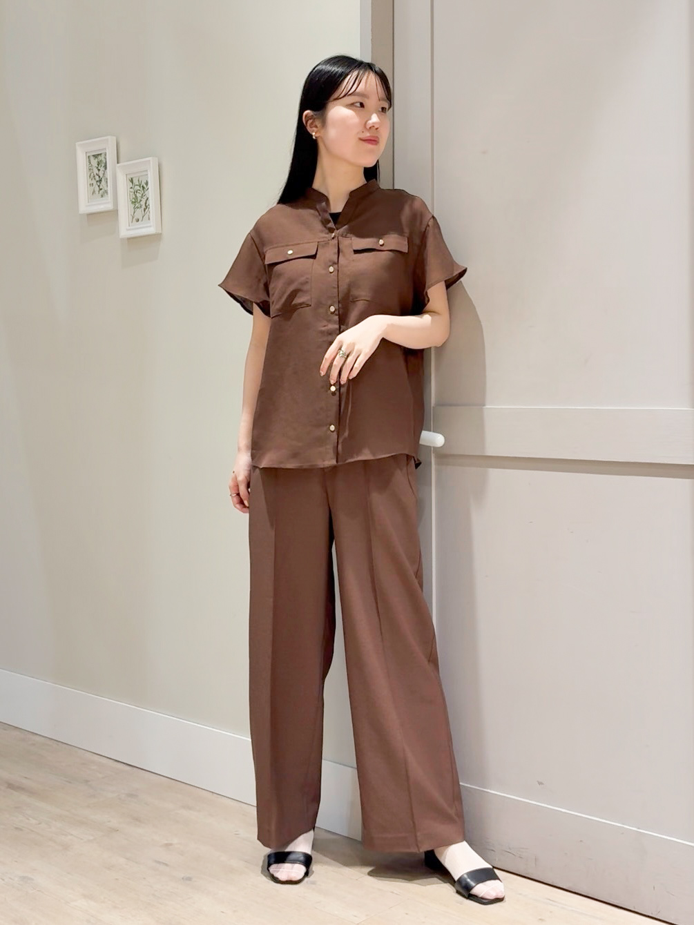 Mayuさんの「grove｜【洗濯機OK/SETUP可】シワになりにくい、フレアスリーブブラウス」を使ったコーディネート