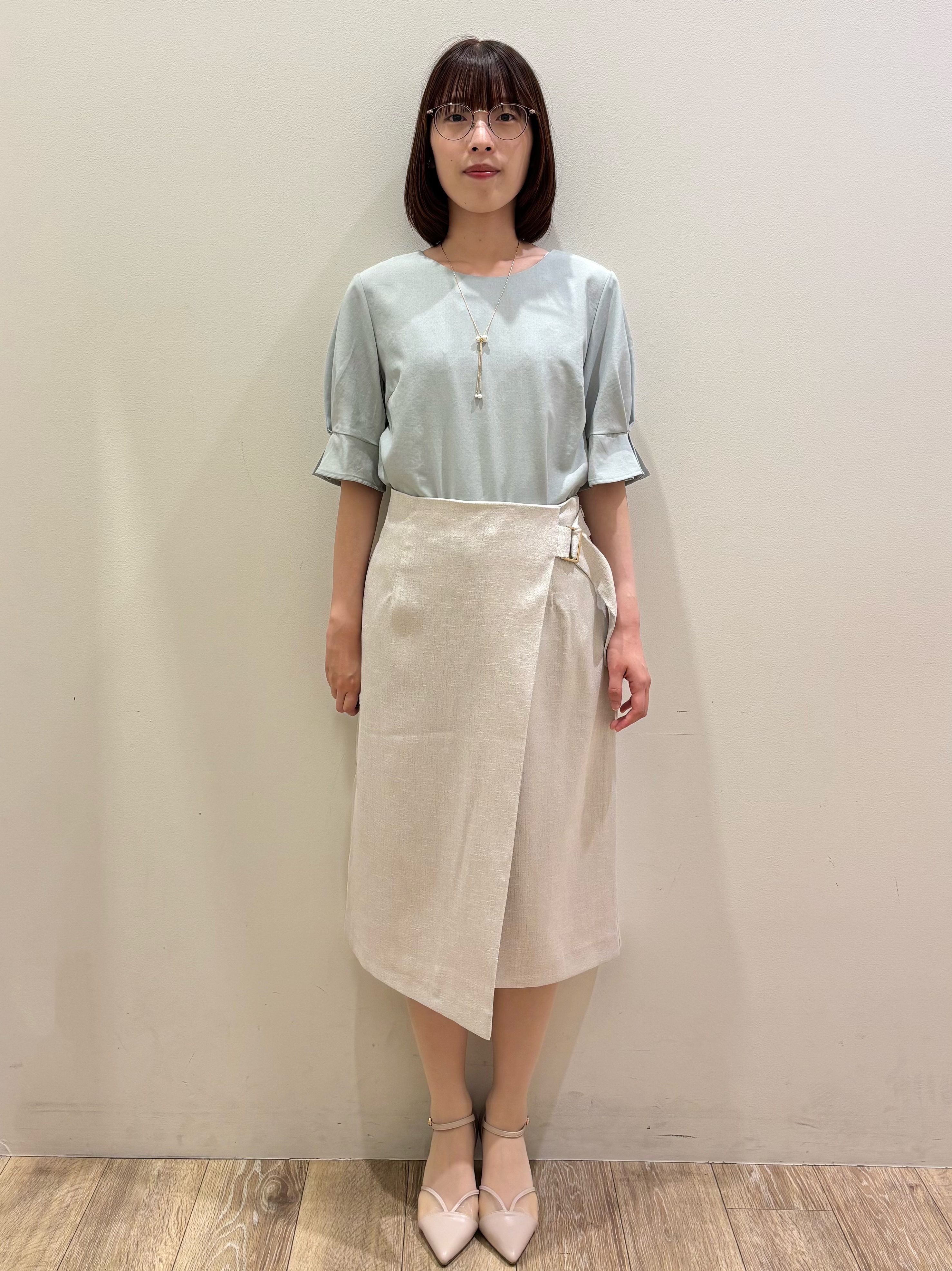 honamiさんの「index｜【接触冷感／吸水速乾】タックパフスリーブブラウス《防シワ／洗濯機OK／XS～3L／8col》」を使ったコーディネート