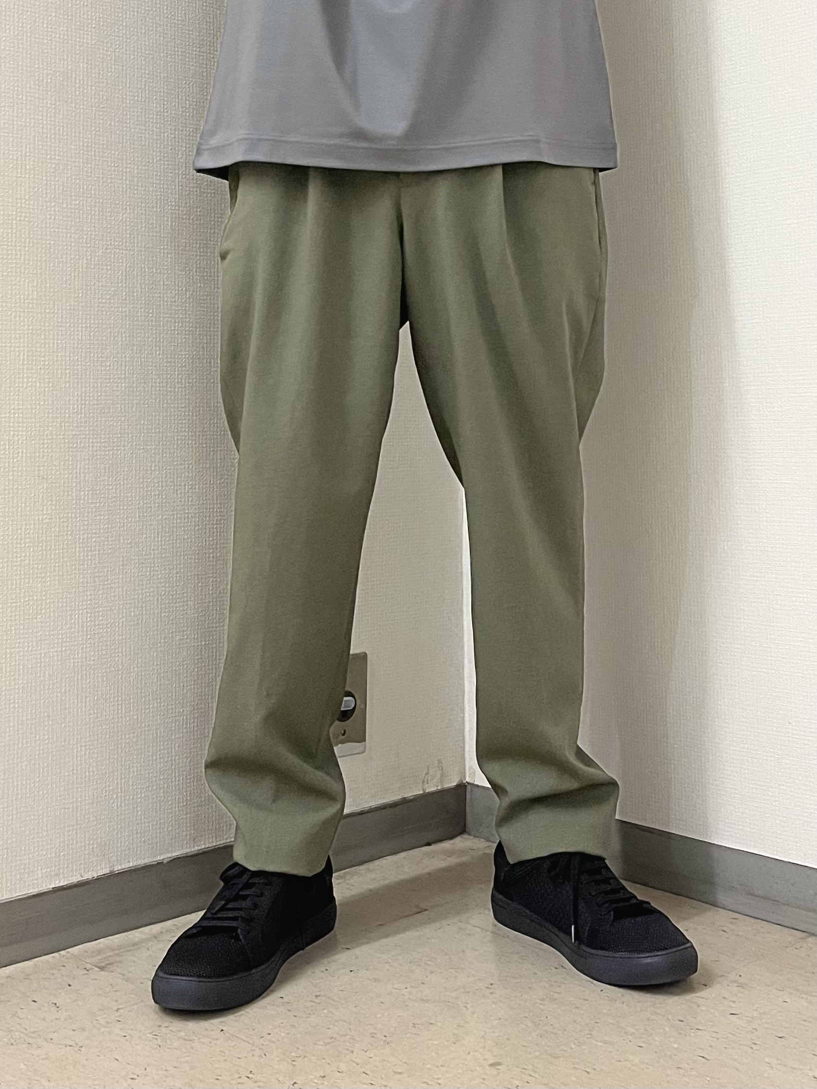 URAさんの「TAKEO KIKUCHI｜【通気性】トリコットサッカー 7分袖シャツ」を使ったコーディネート