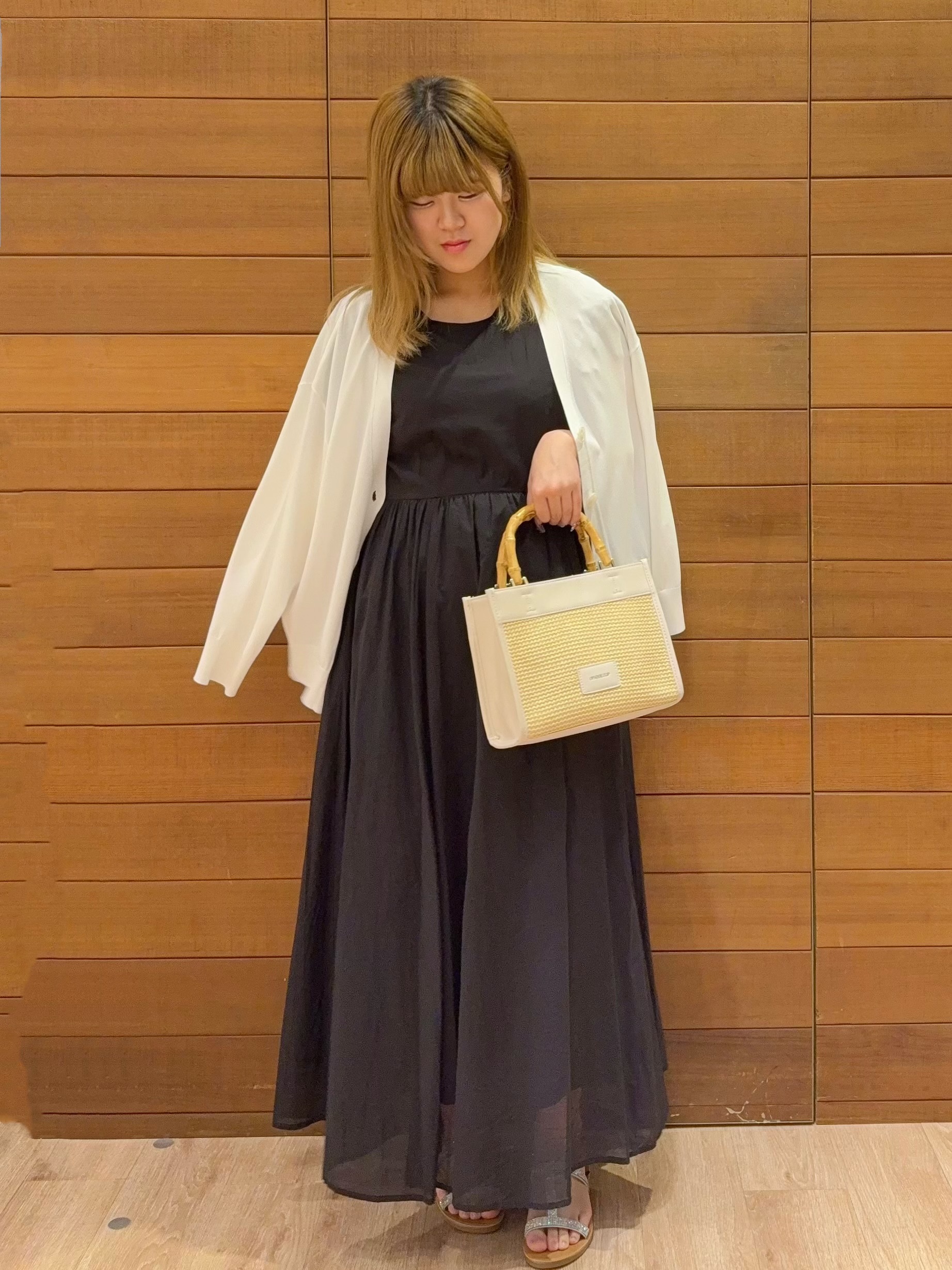 ぴのさんの「OPAQUE.CLIP｜【UV／接触冷感】Vネックリラクシーニットカーディガン《洗濯機OK／抗ピル》」を使ったコーディネート