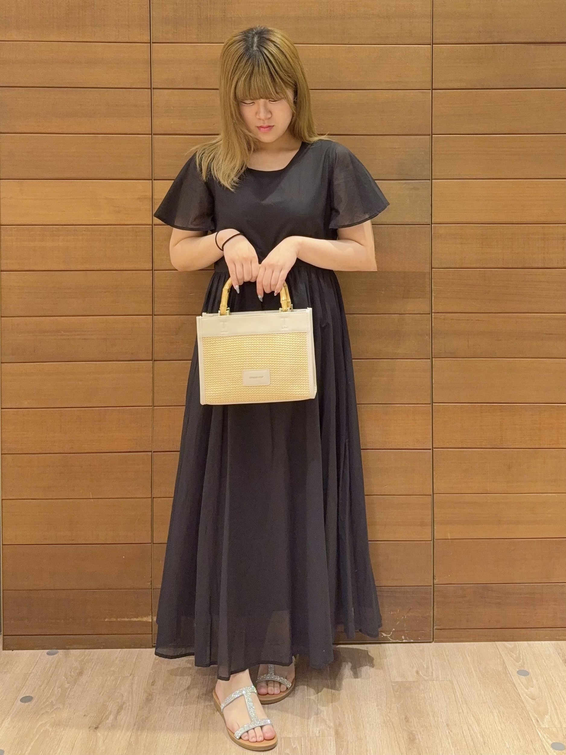 ぴのさんの「OPAQUE.CLIP｜【UV／接触冷感】Vネックリラクシーニットカーディガン《洗濯機OK／抗ピル》」を使ったコーディネート