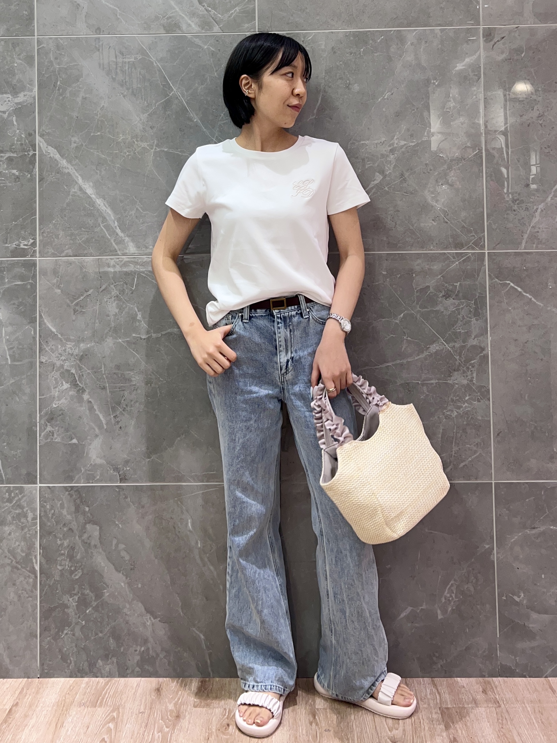 みくさんの「OPAQUE.CLIP｜【接触冷感】エンブレムロゴ刺繍Tシャツ《UVケア／洗濯機OK》」を使ったコーディネート