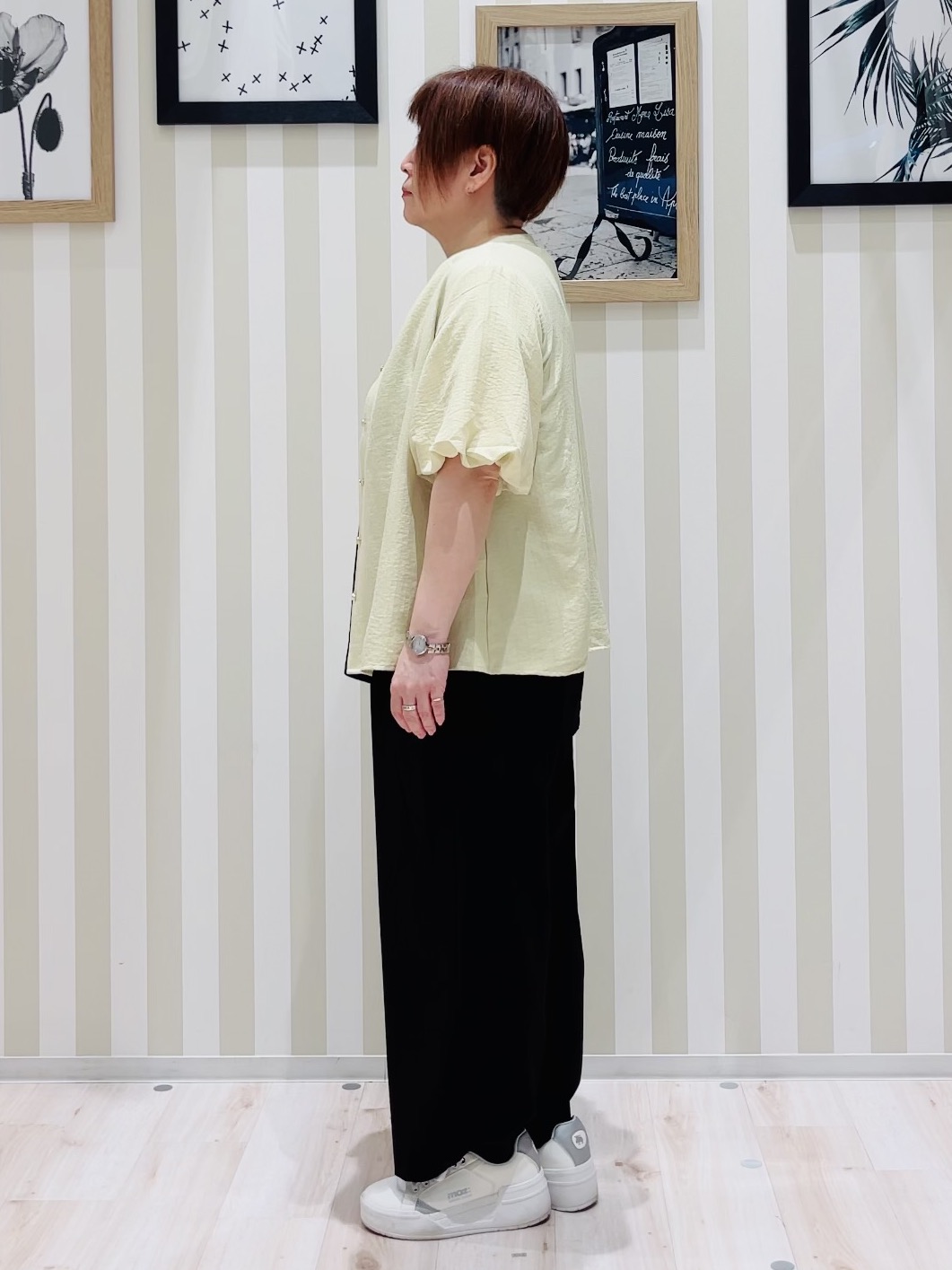 ma_miさんの「SHOO･LA･RUE｜【洗濯機可】バルーンスリーブで二の腕カバー キーネック5分袖ブラウス」を使ったコーディネート
