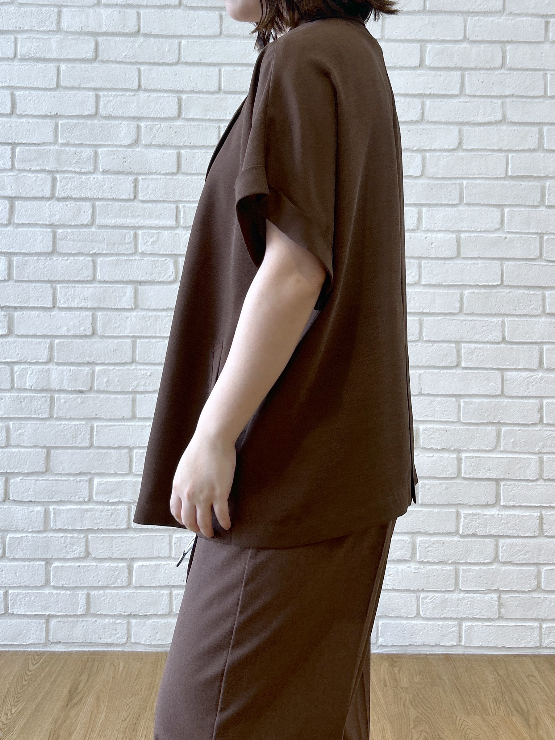 Hirokaさんの「grove｜【洗濯機OK・遮熱・SETUP可】シワになりにくい、ベルト付ワイドパンツ」を使ったコーディネート