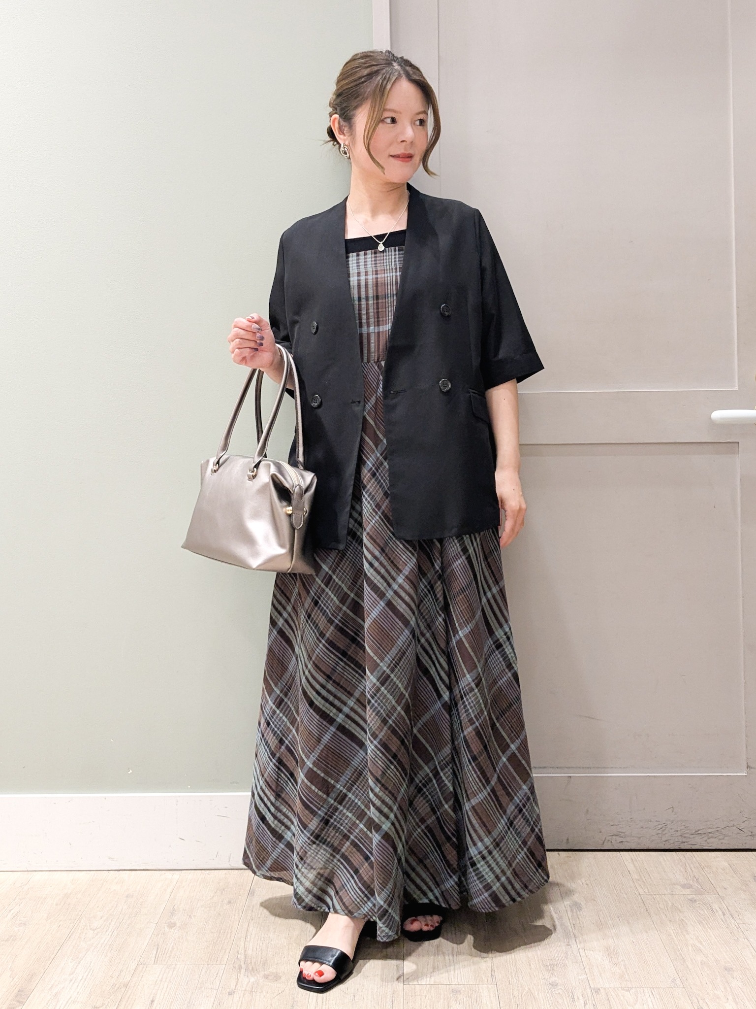kuwawaさんの「grove｜【洗濯機OK/ひんやり】軽く羽織れるハーフスリーブジャケット」を使ったコーディネート