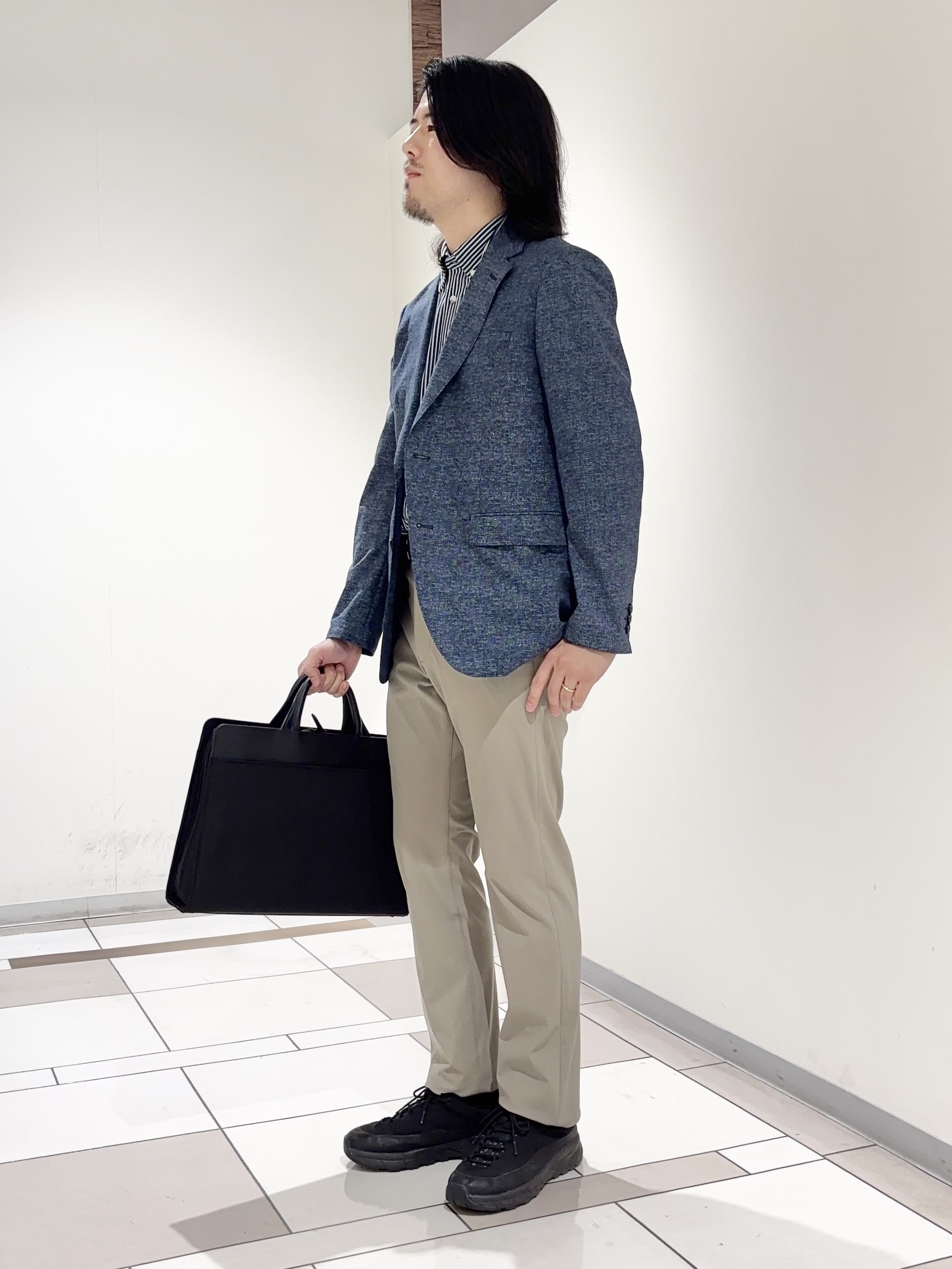 及川さんの「TAKEO KIKUCHI｜【抗菌防臭】COOL DOTS（R）ドビープリント ジャケット」を使ったコーディネート