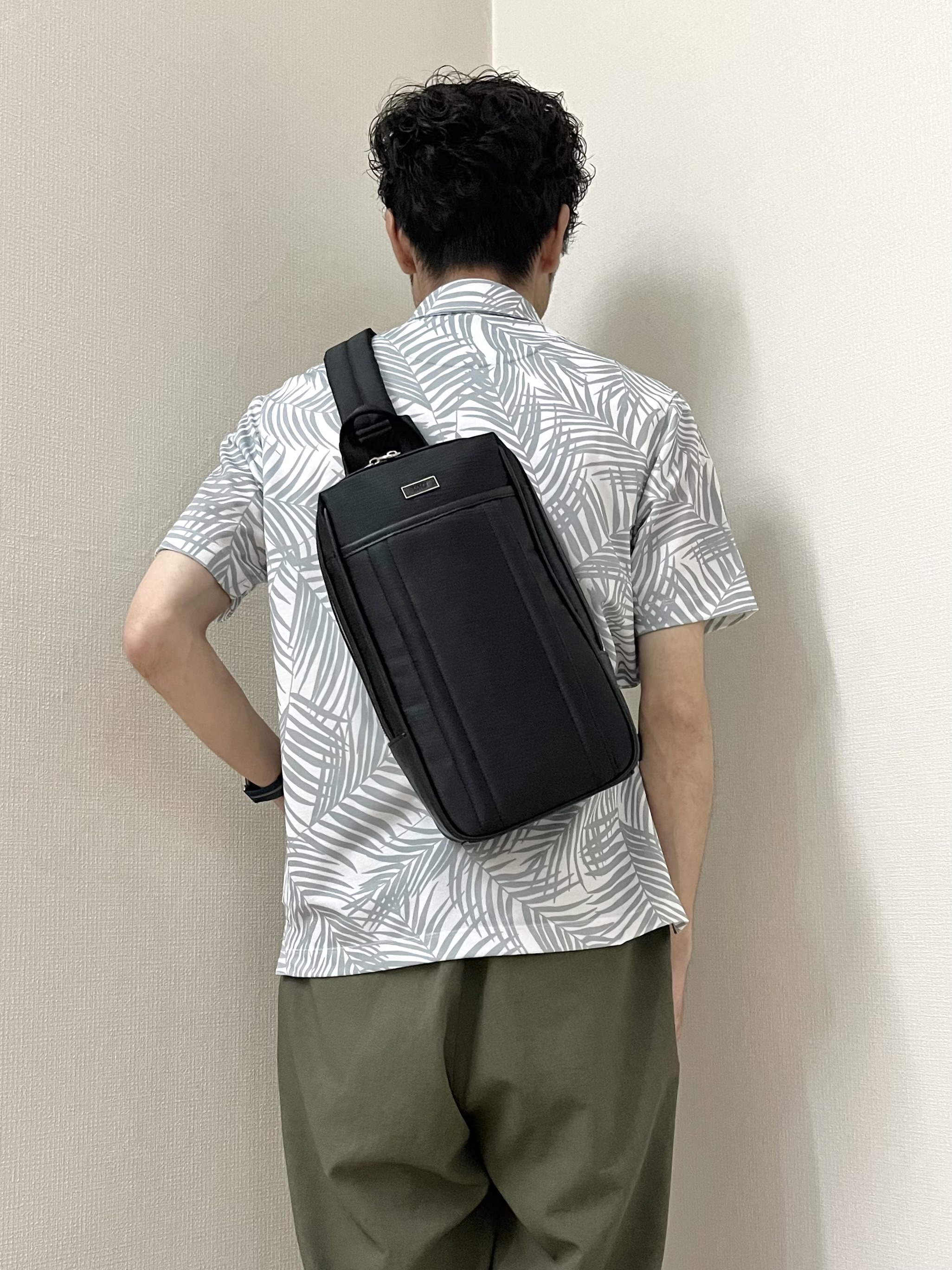 URAさんの「TAKEO KIKUCHI｜リーフ柄ポロシャツ」を使ったコーディネート
