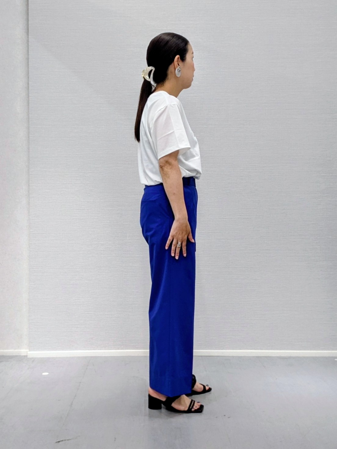 makkyさんの「UNTITLED｜【アンサンブル可/日除け・冷房対策】シアーレーヨンZIPカーディガン」を使ったコーディネート