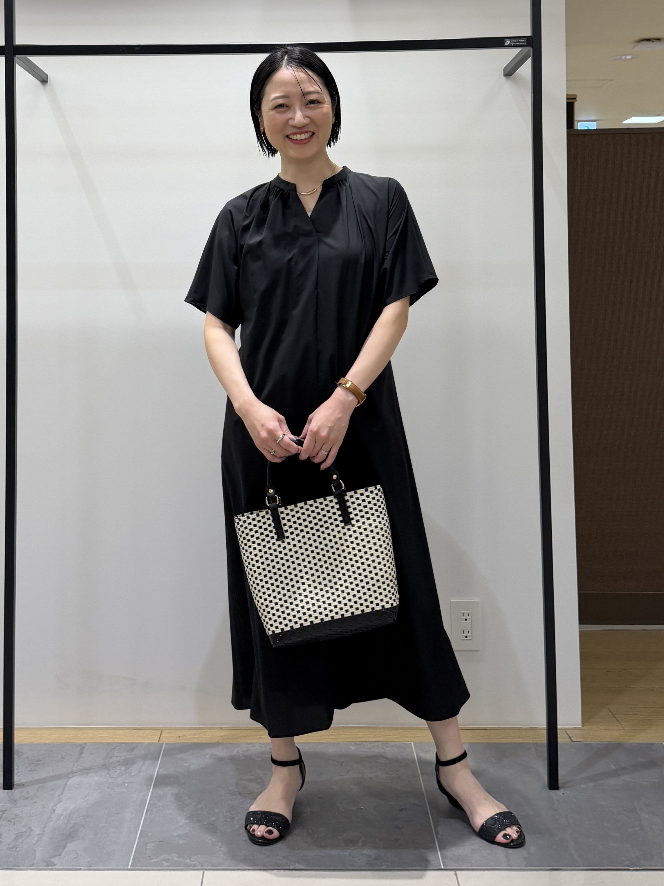 shihoさんの「INDIVI｜【撥水／UVカット】ベルト付きワンピース」を使ったコーディネート