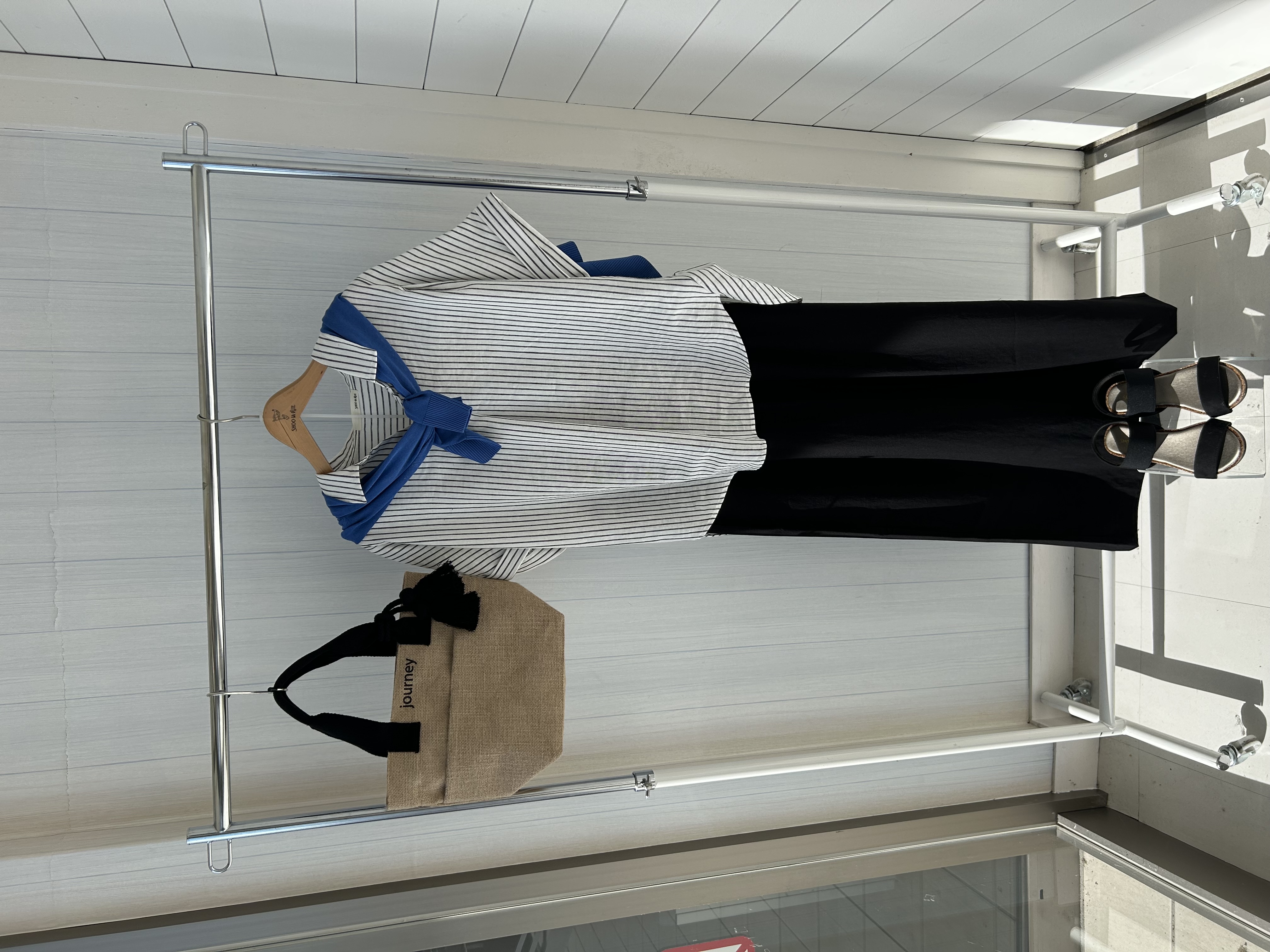 Kamyさんの「SHOO･LA･RUE｜【UV/吸水速乾/抗菌防臭】インせず着られる フレンチリネンスキッパーシャツ」を使ったコーディネート